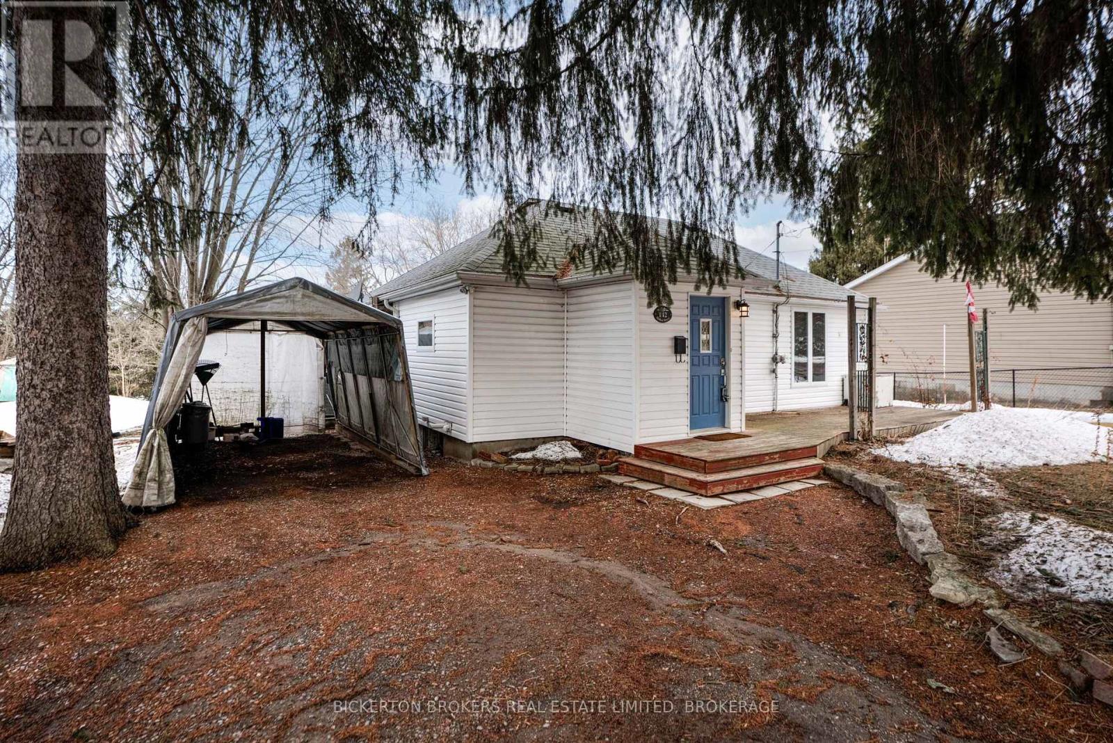 142 Hellen Street, Leeds And The Thousand Islands, Ontario  K0H 2N0 - Photo 3 - X12872140