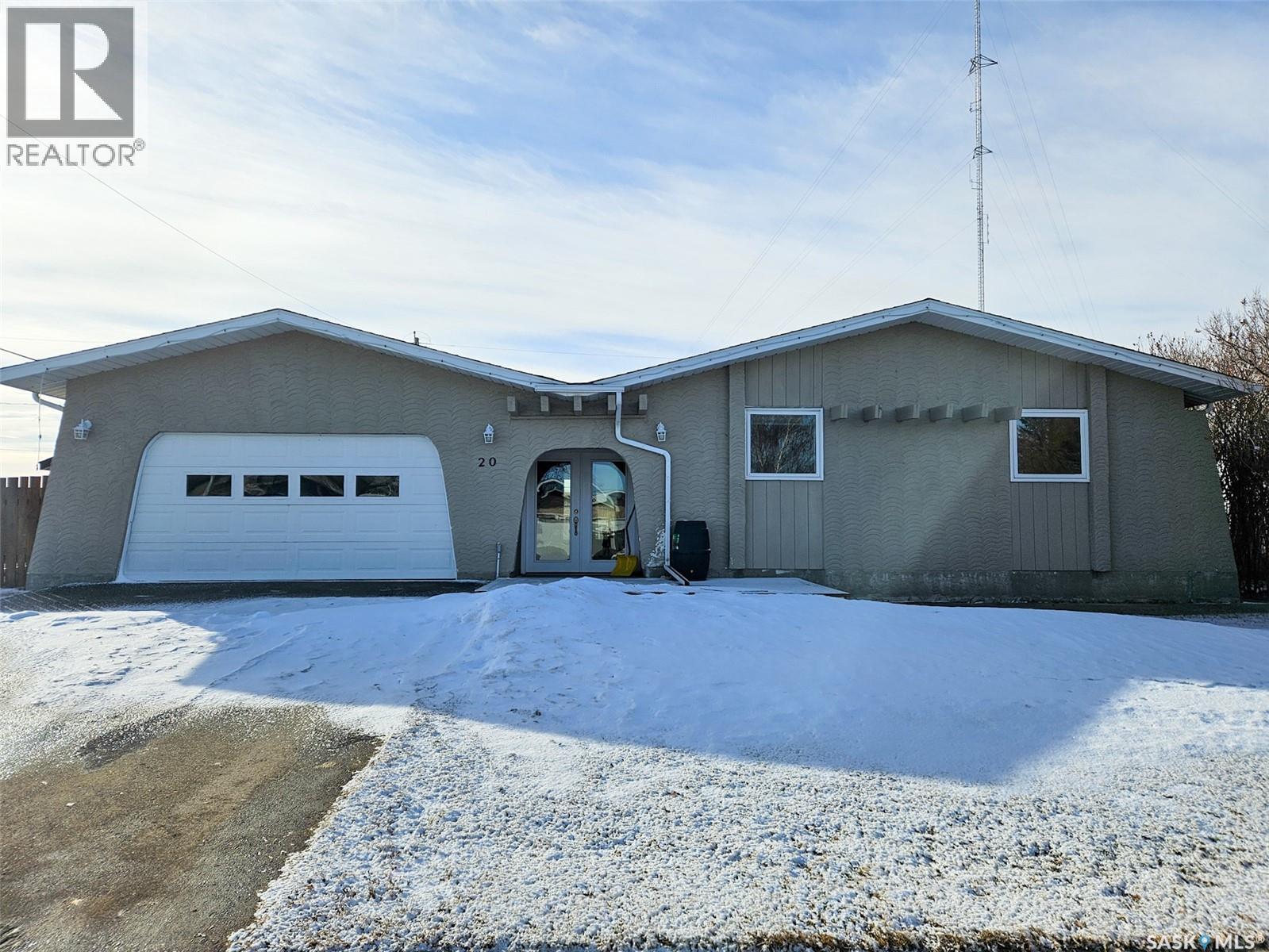 20 Centennial DRIVE, mossbank, Saskatchewan