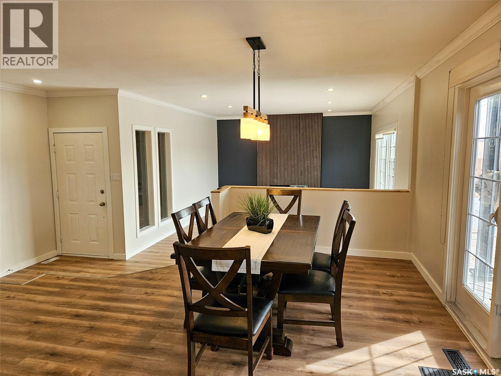 20 Centennial Drive, Mossbank, Saskatchewan  S0H 3G0 - Photo 4 - SK030193