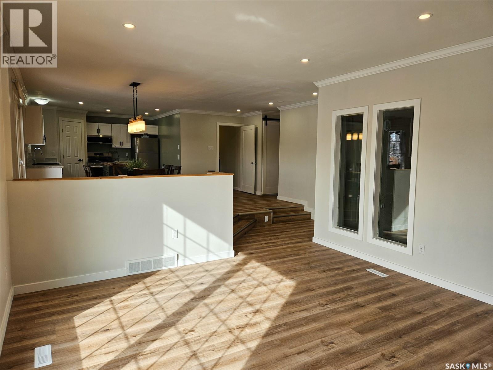 20 Centennial Drive, Mossbank, Saskatchewan  S0H 3G0 - Photo 6 - SK030193