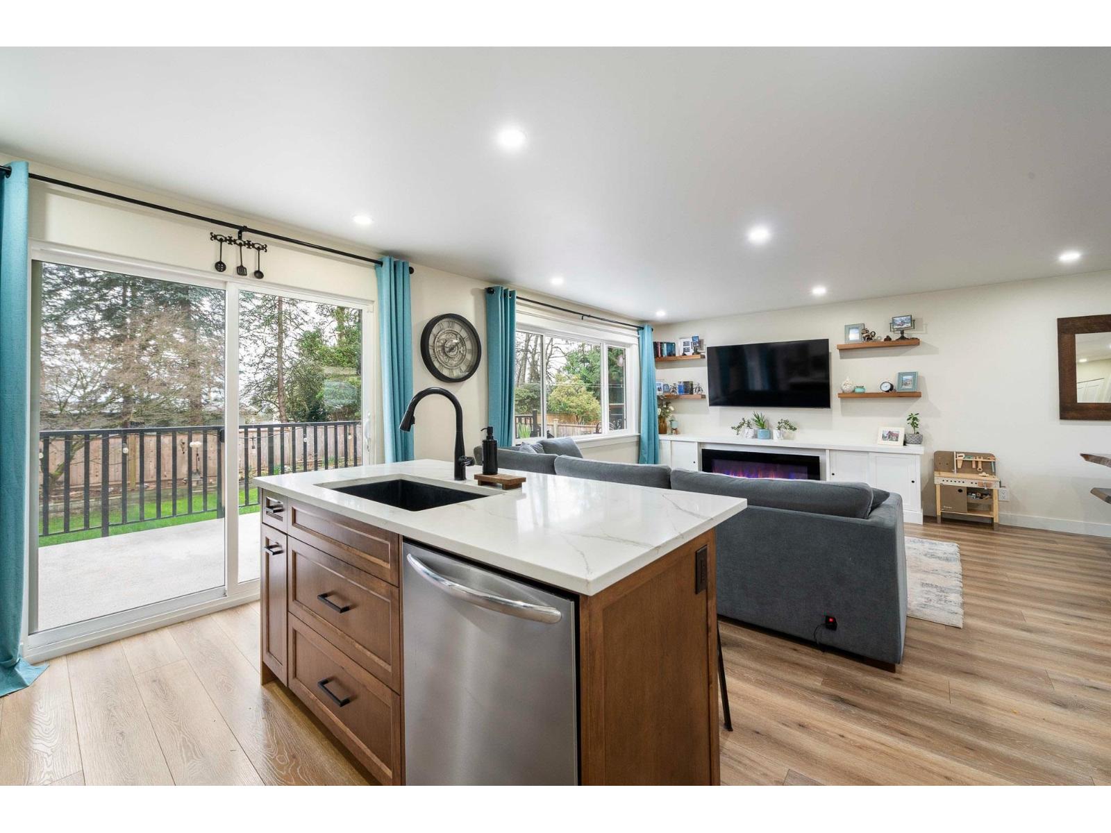 32972 Arbutus Avenue, Mission, British Columbia  V2V 2R8 - Photo 9 - R3098071