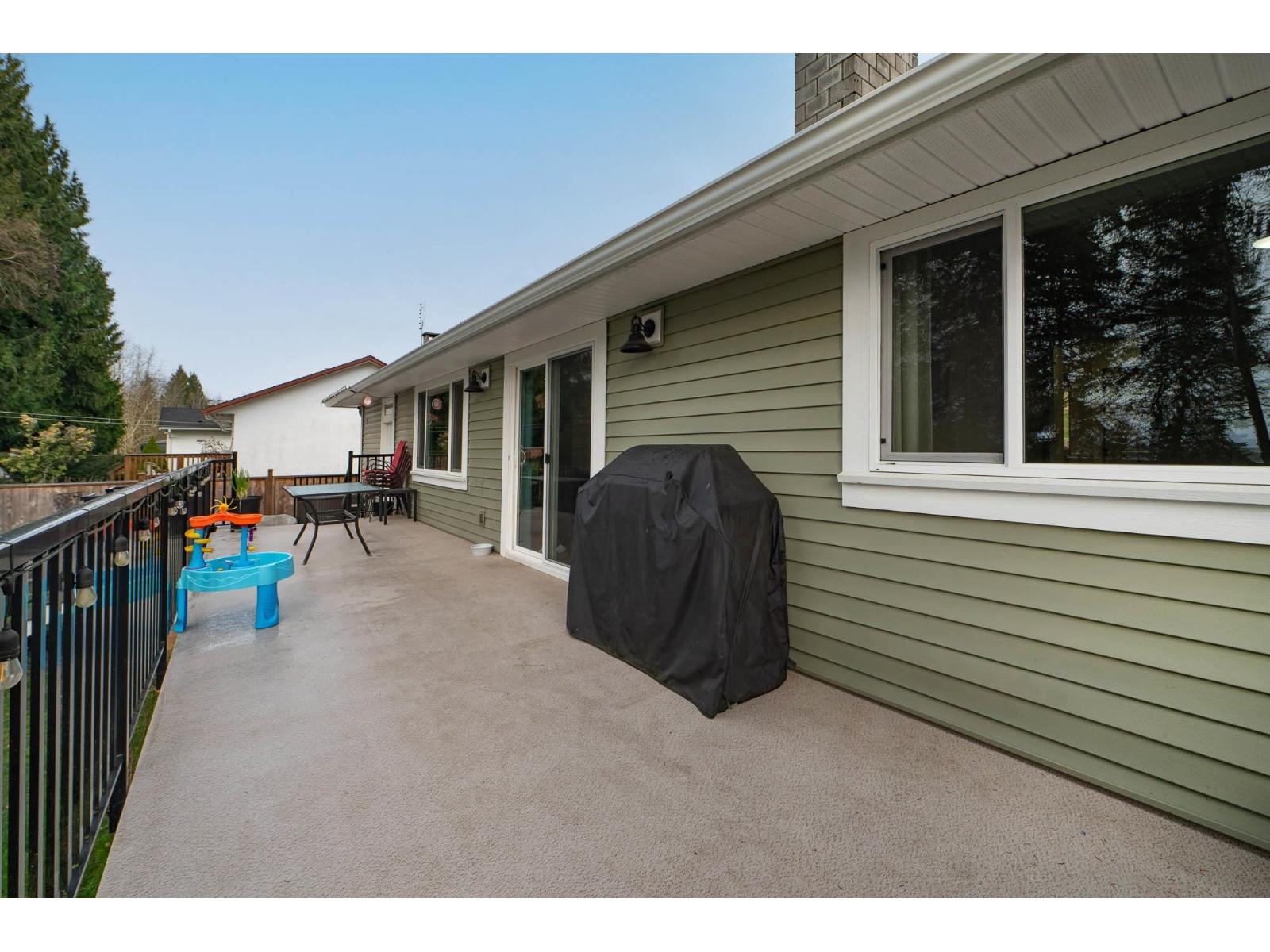 32972 Arbutus Avenue, Mission, British Columbia  V2V 2R8 - Photo 38 - R3098071