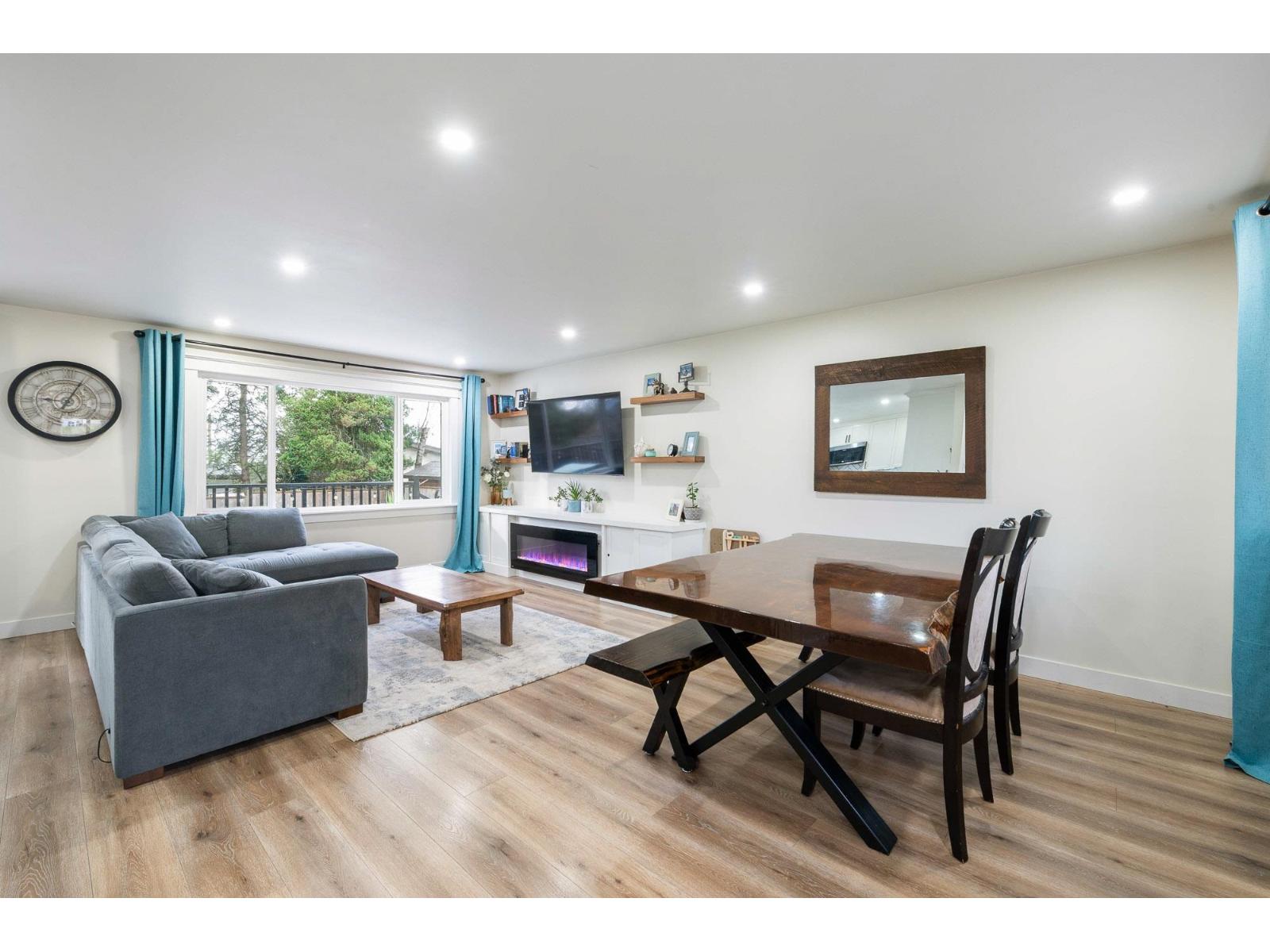 32972 Arbutus Avenue, Mission, British Columbia  V2V 2R8 - Photo 3 - R3098071