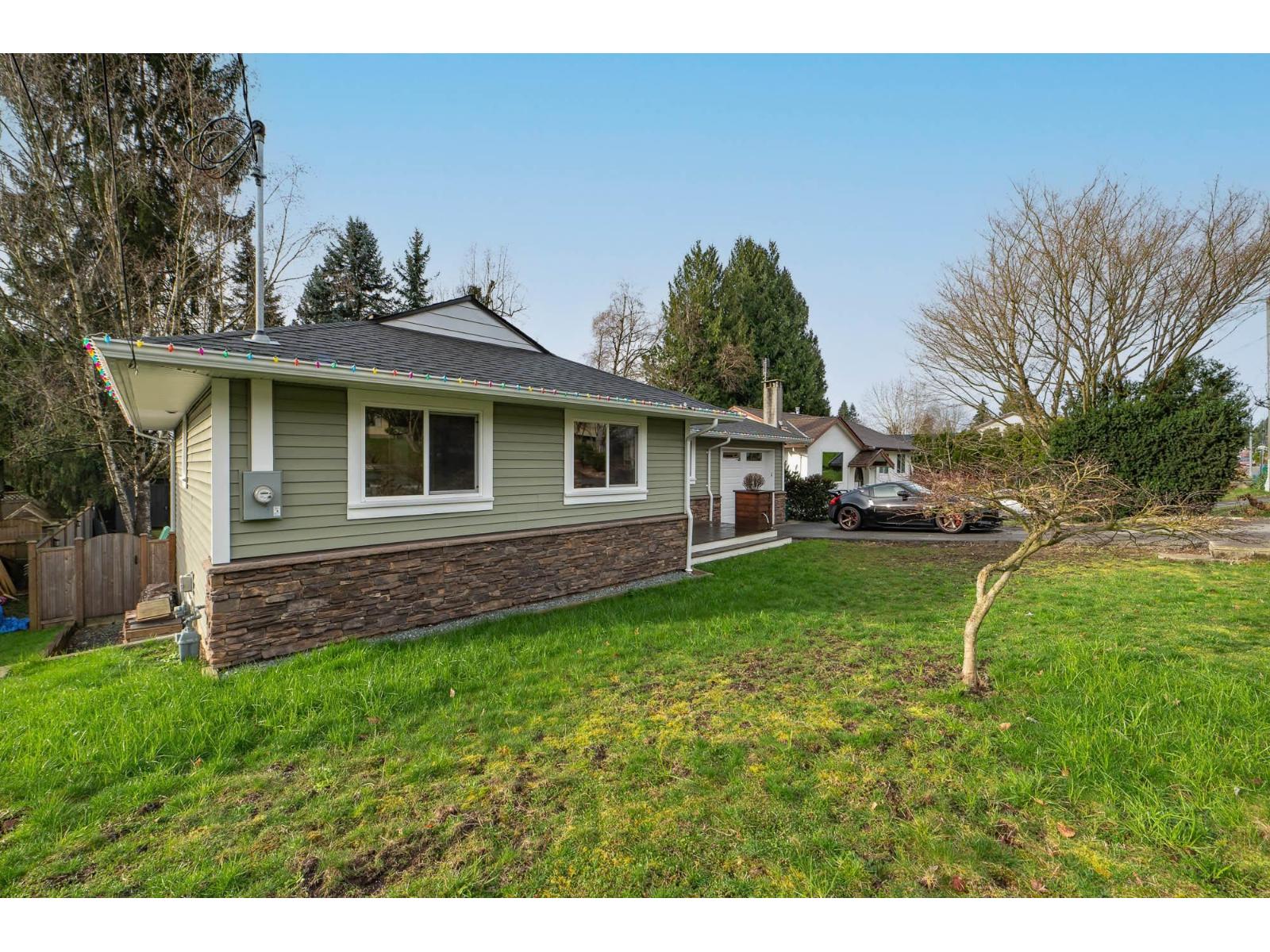 32972 Arbutus Avenue, Mission, British Columbia  V2V 2R8 - Photo 2 - R3098071