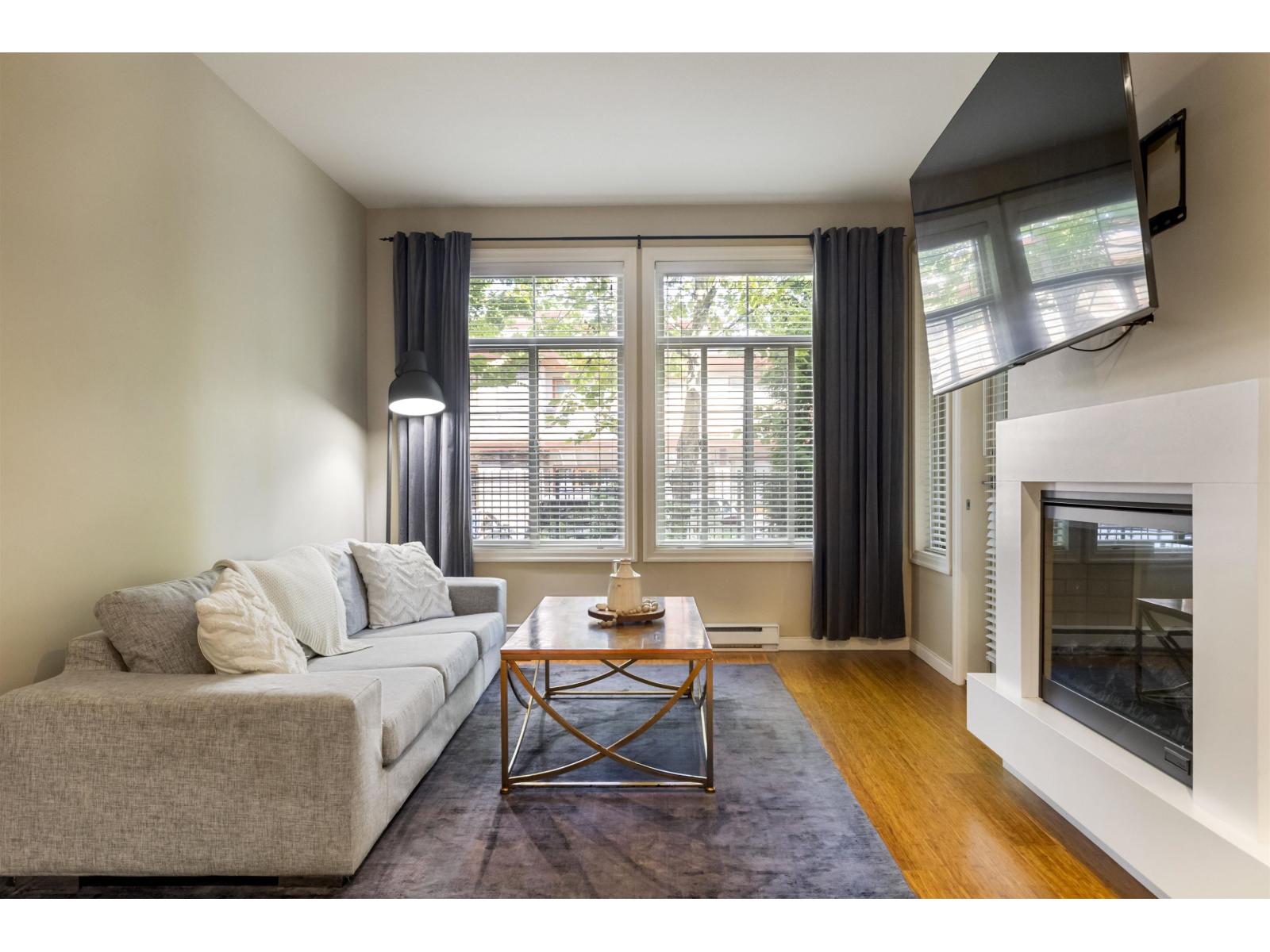 111 3355 ROSEMARY HEIGHTS DRIVE, surrey, British Columbia