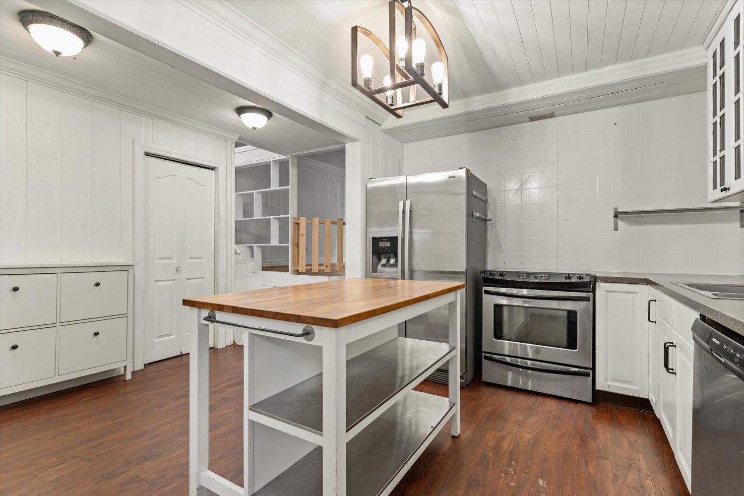 32617 Badger Avenue, Mission, British Columbia  V2V 5H8 - Photo 8 - R3098189