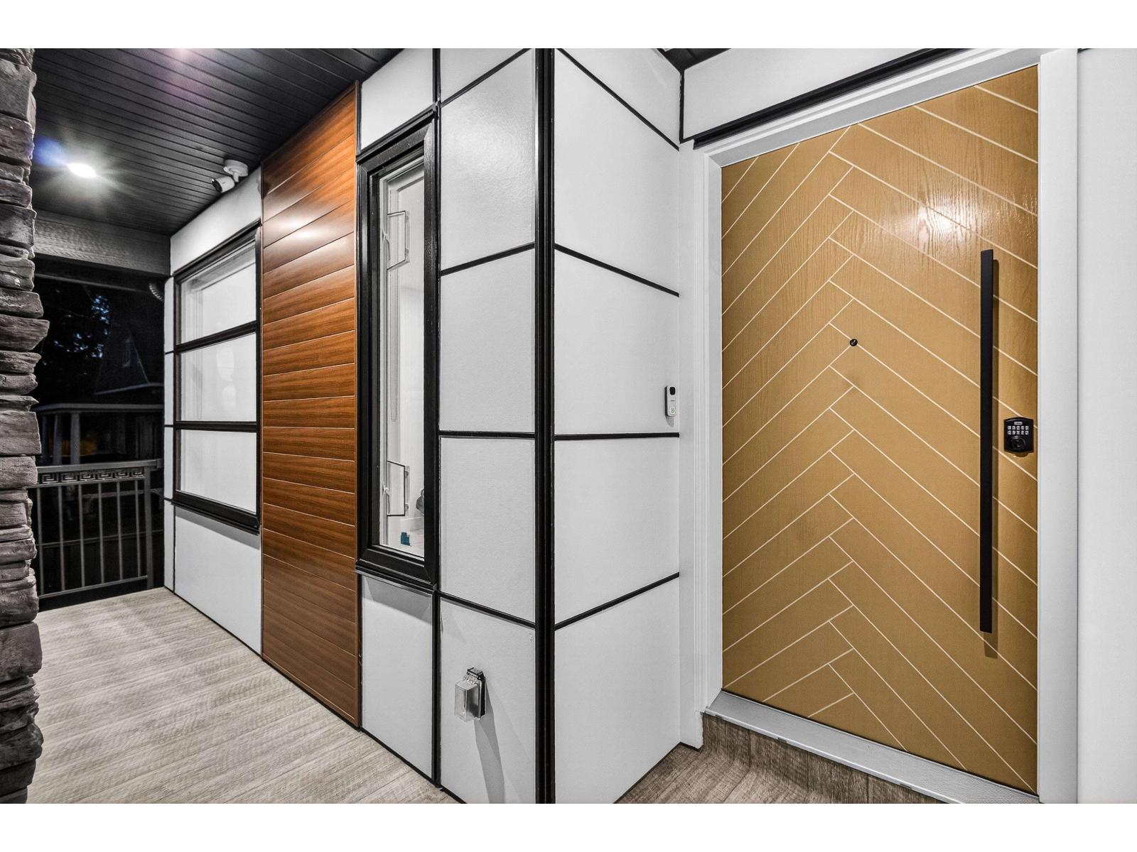 33225 5 Avenue, Mission, British Columbia  V2V 1V9 - Photo 6 - R3098134