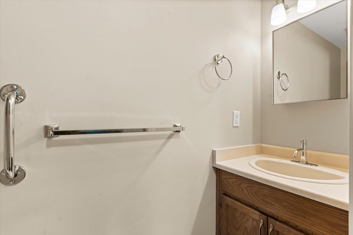 131 32691 Garibaldi Drive, Abbotsford, British Columbia  V2T 5T7 - Photo 24 - R3098323