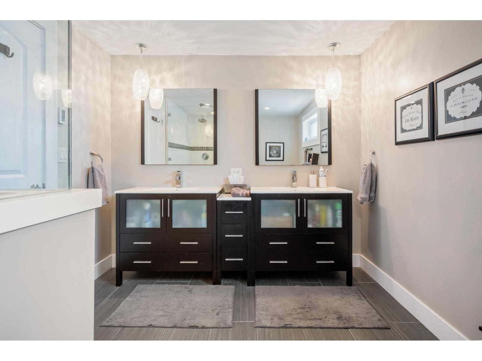 15456 Columbia Avenue, White Rock, British Columbia  V4B 1K2 - Photo 30 - R3098251