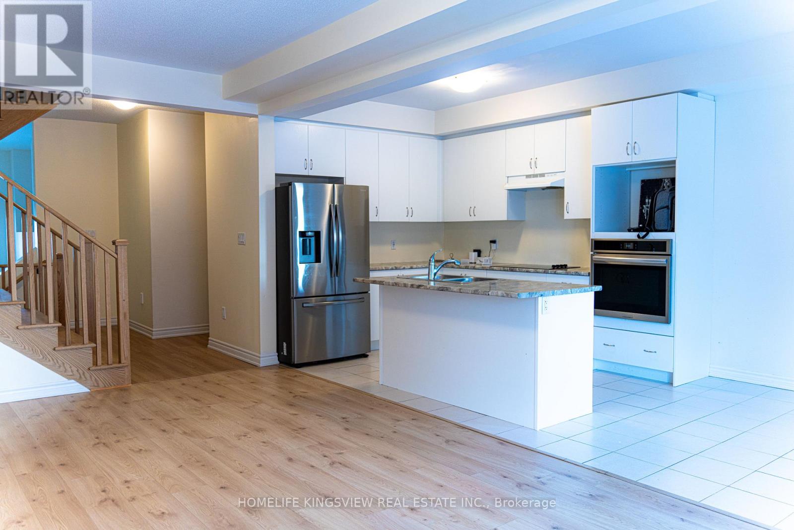 2146 Speare Court, Innisfil, Ontario  L9S 0M9 - Photo 4 - N12823706