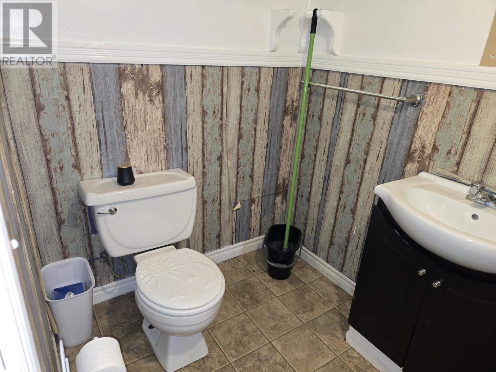 328 Gillies St, Sault Ste. Marie, Ontario  P6C 3Z7 - Photo 8 - SM253503