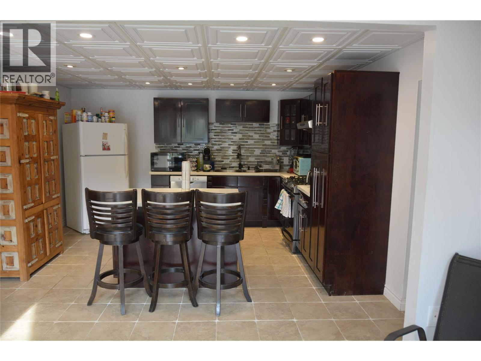 2225 Baraara Avenue Unit# 2225 Barbara Ave, Kamloops, British Columbia  V2B 4J4 - Photo 3 - 10378872