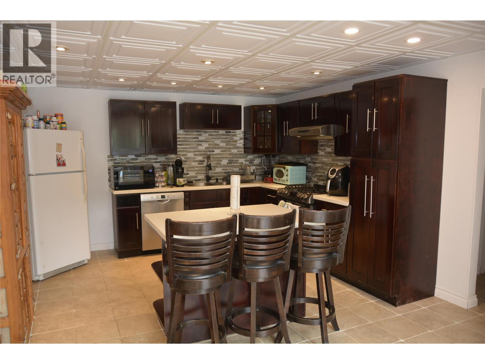 2225 Baraara Avenue Unit# 2225 Barbara Ave, Kamloops, British Columbia  V2B 4J4 - Photo 4 - 10378872