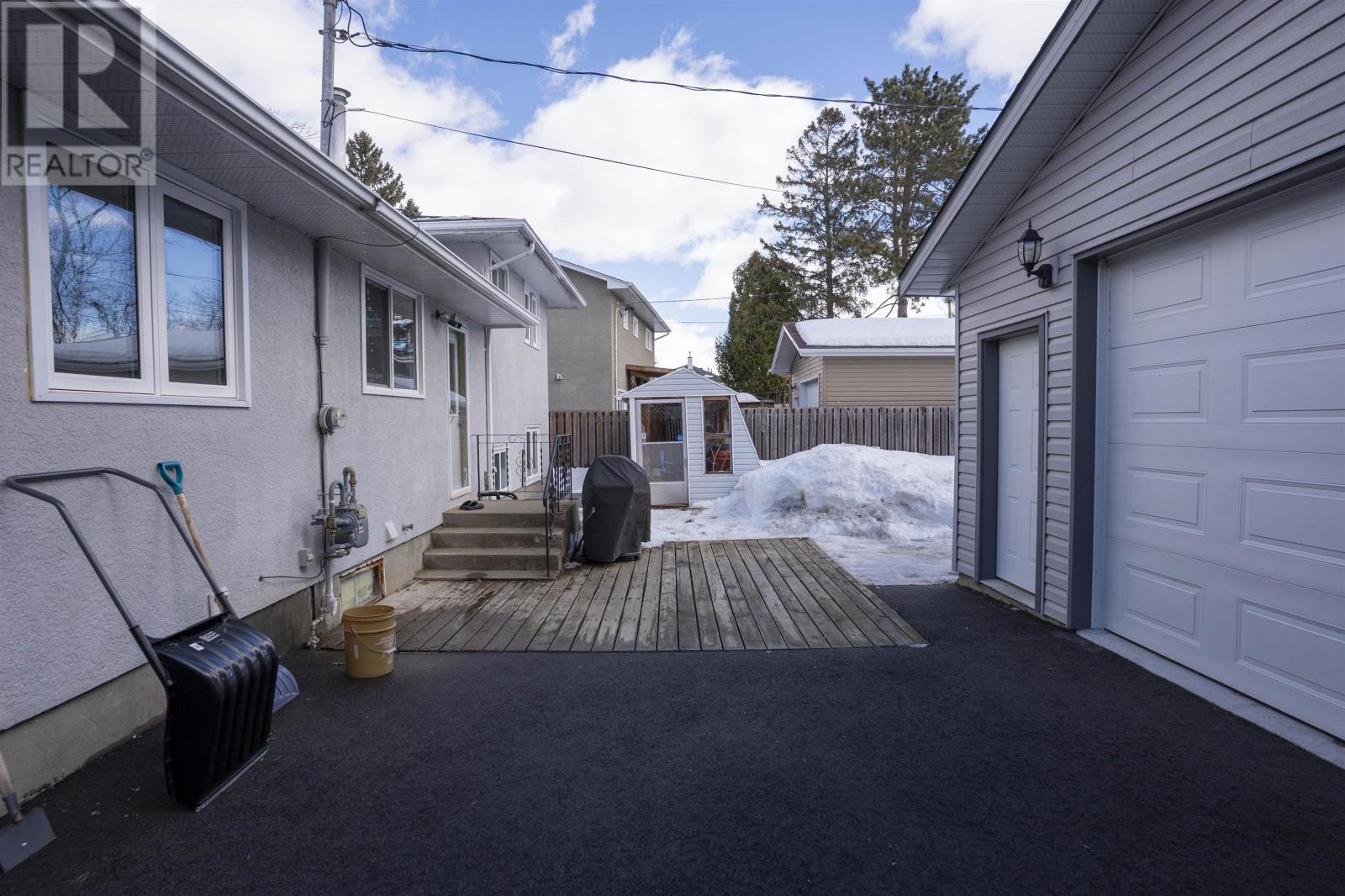 528 Riverview Dr, Thunder Bay, Ontario  P7C 1R7 - Photo 36 - TB2600412