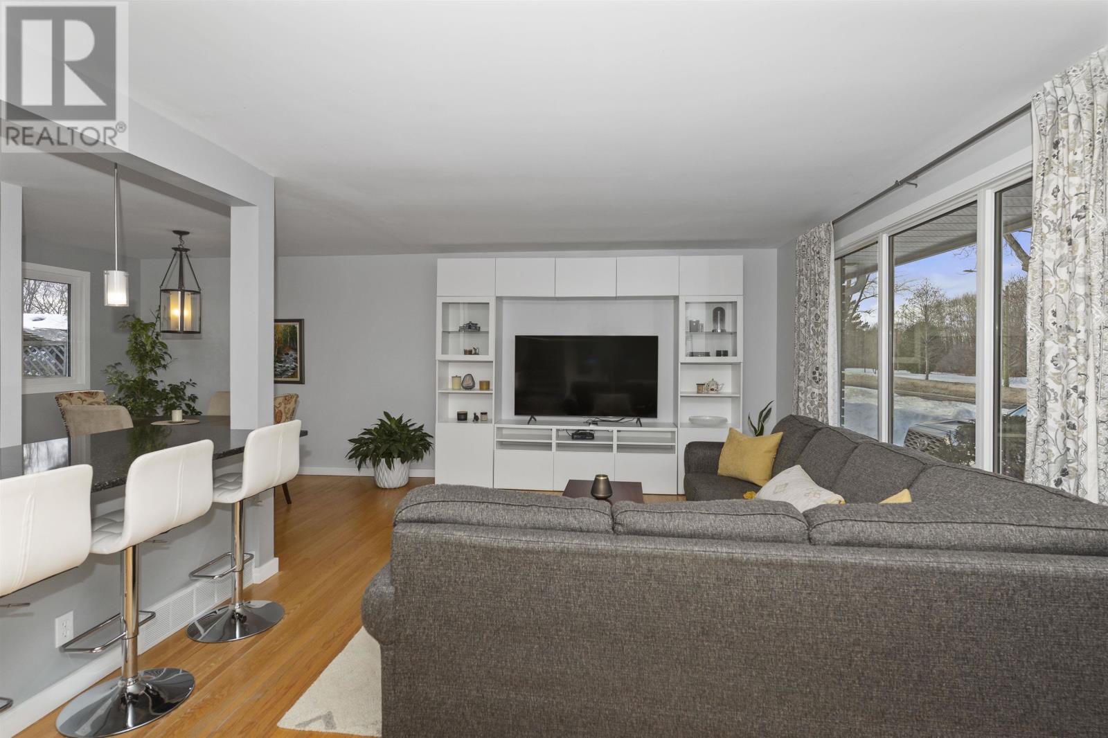 528 Riverview Dr, Thunder Bay, Ontario  P7C 1R7 - Photo 7 - TB2600412