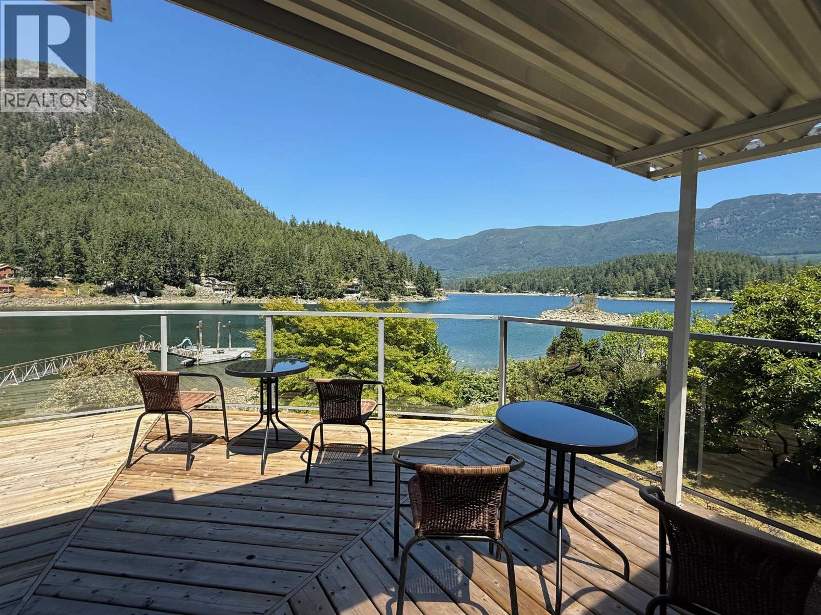 12879-12881 Sunshine Coast Highway, Madeira Park, British Columbia  V0N 2H1 - Photo 4 - R2988205