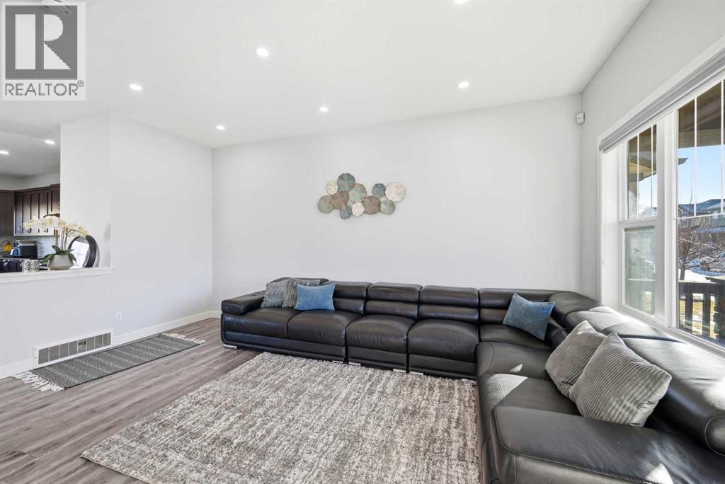 14 Skyview Point Road Ne, Calgary, Alberta  T3N 0G8 - Photo 7 - A2292089