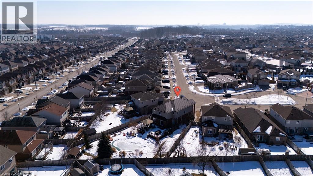 962 Pebblecreek Court, Kitchener, Ontario  N2A 0C5 - Photo 3 - 40806413