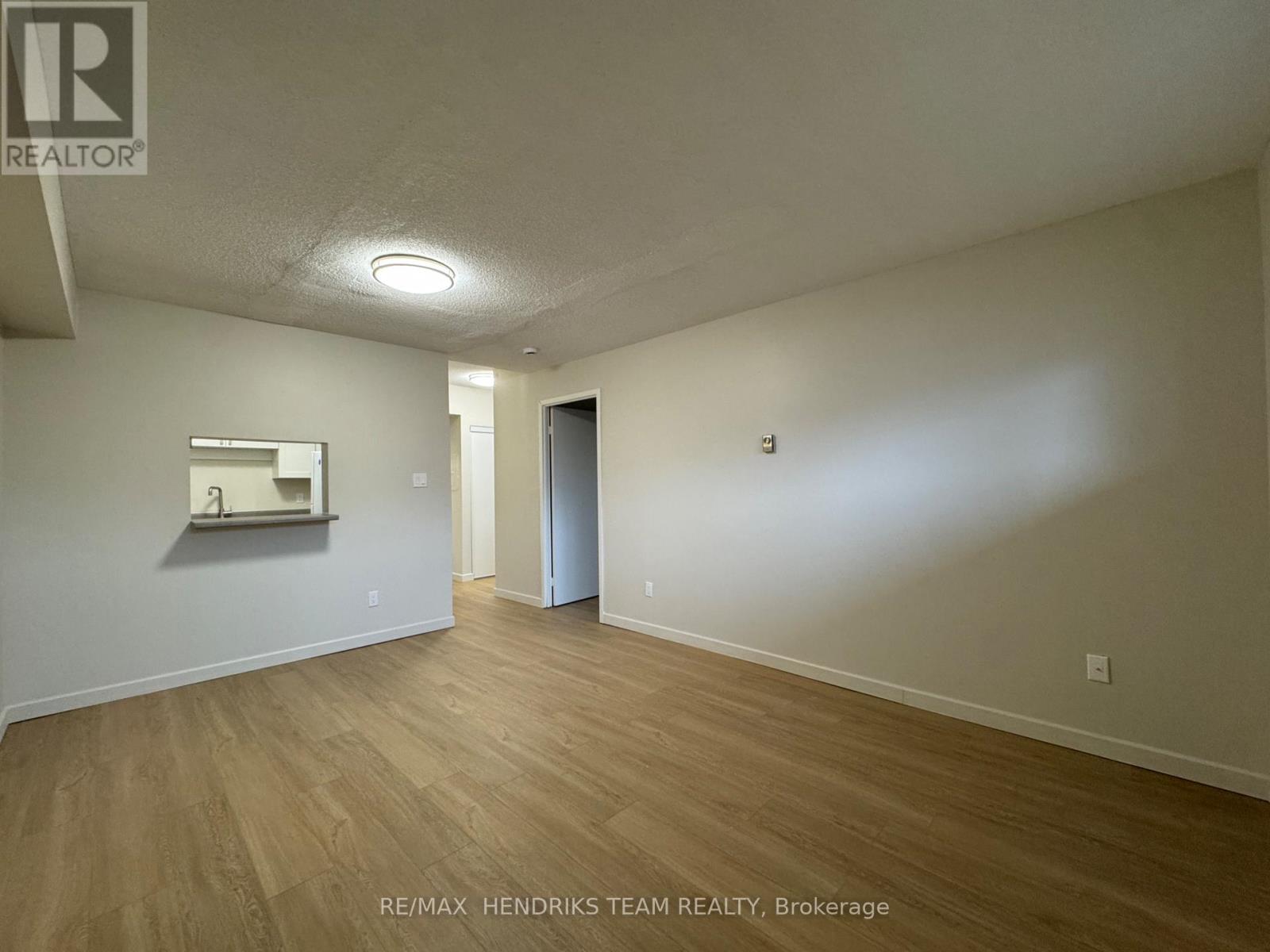 108 - 56 Windward Street, St. Catharines, Ontario  L2M 7W6 - Photo 5 - X12872196