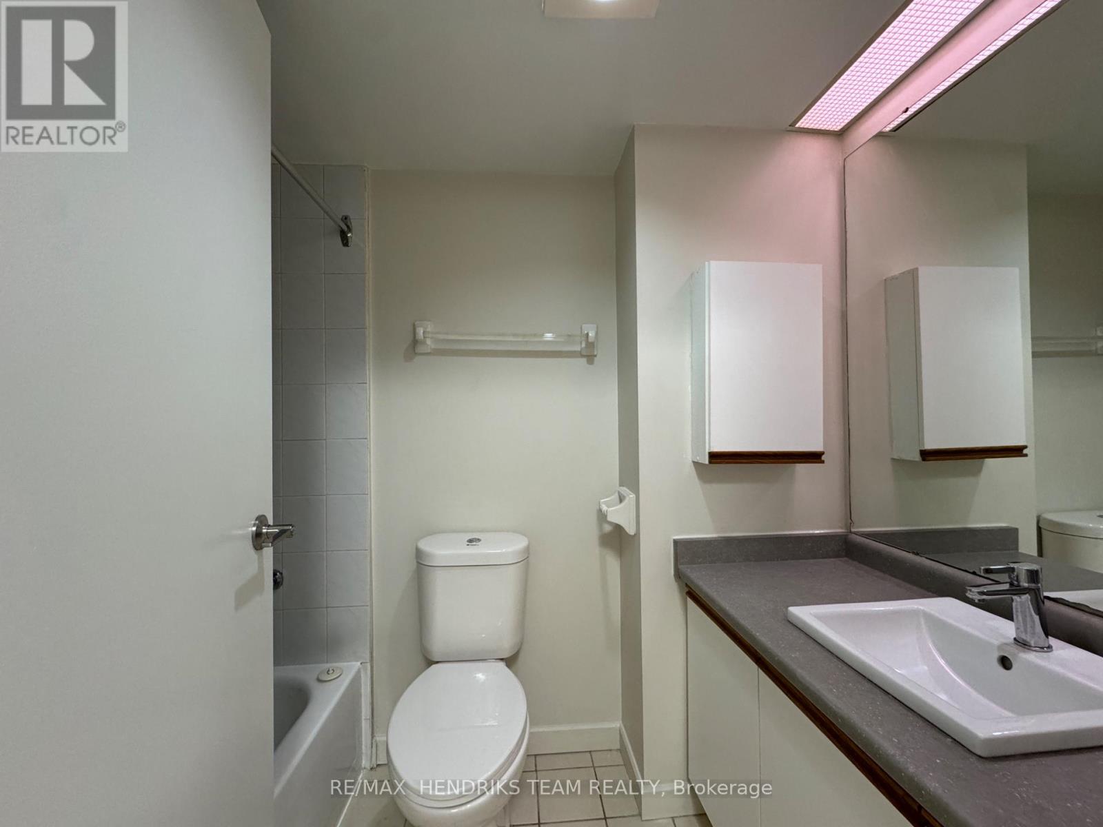 108 - 56 Windward Street, St. Catharines, Ontario  L2M 7W6 - Photo 8 - X12872196