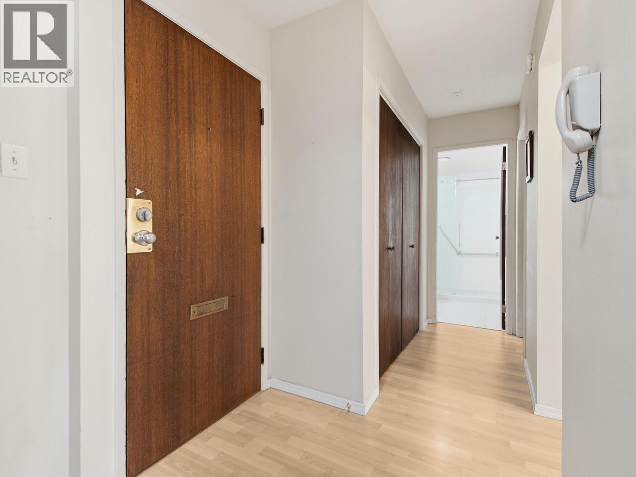 315 155 E 5th Street, North Vancouver, British Columbia  V7L 1L3 - Photo 2 - R3098747