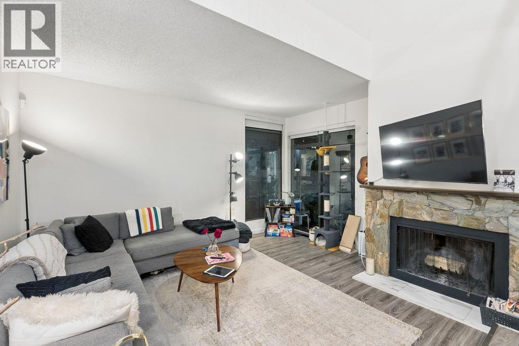 4418 Yew Street, Vancouver, British Columbia  V6L 3C8 - Photo 1 - R3098753