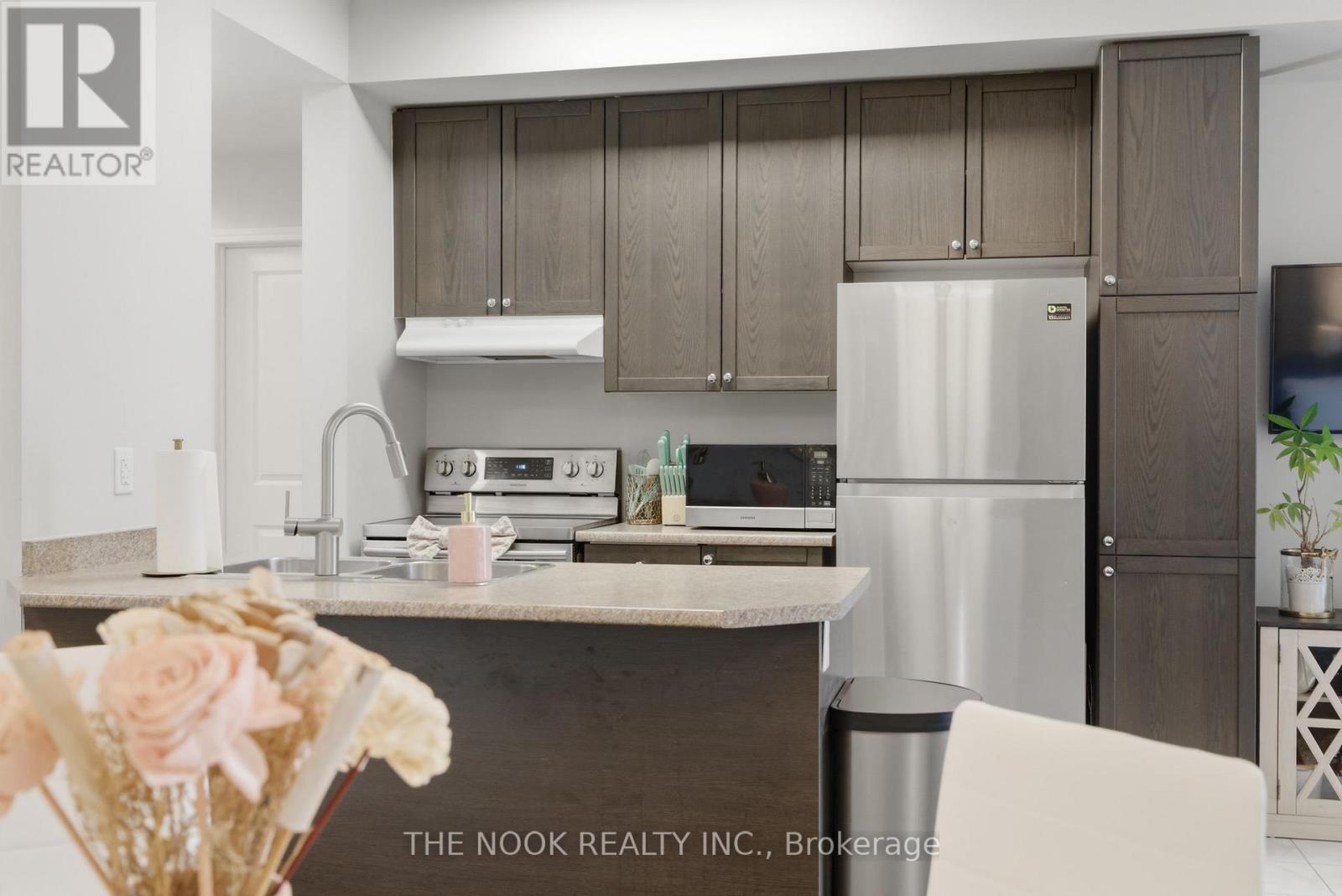 229 - 80 Aspen Springs Drive, Clarington, Ontario  L1C 0V4 - Photo 13 - E12872198