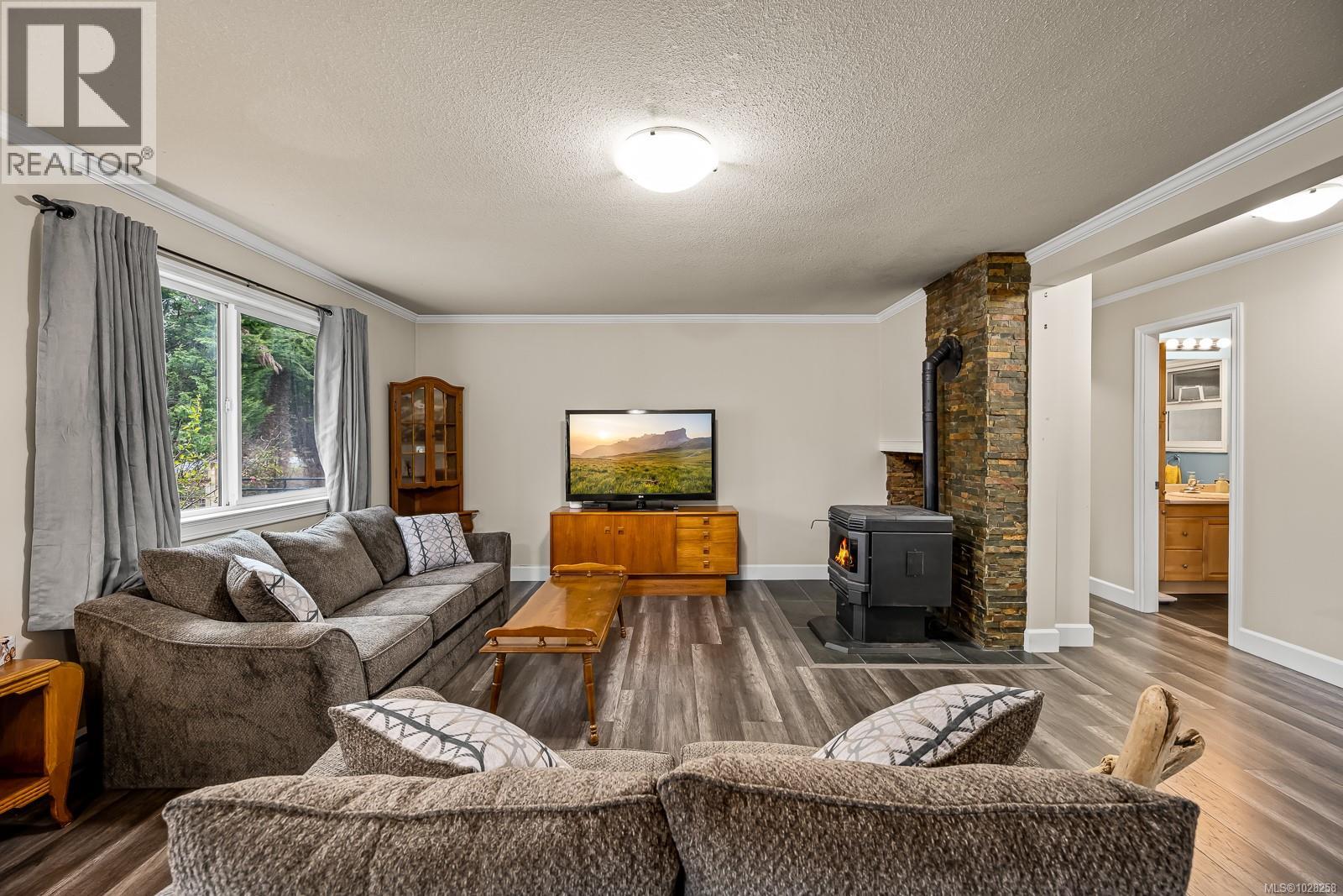 5733 Island Hwy N, Courtenay, British Columbia  V9J 1T3 - Photo 10 - 1028258