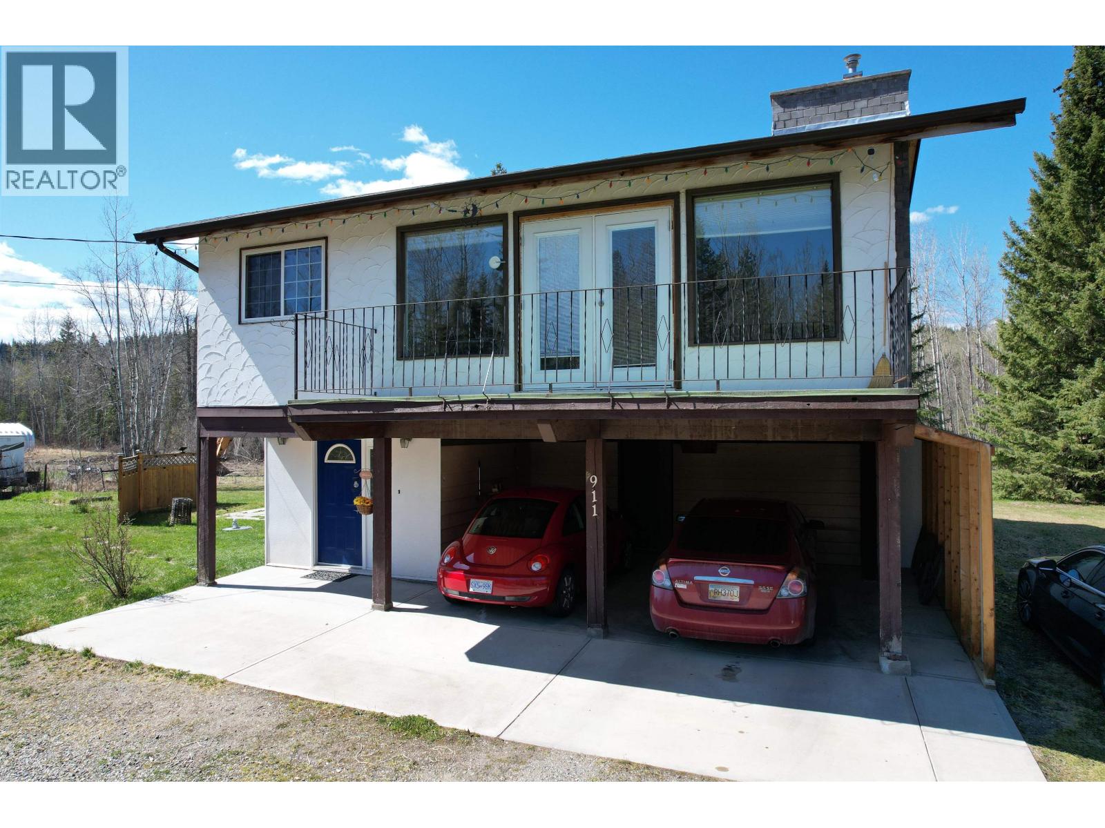 911 HESKETH ROAD, Bouchie Lake, British Columbia