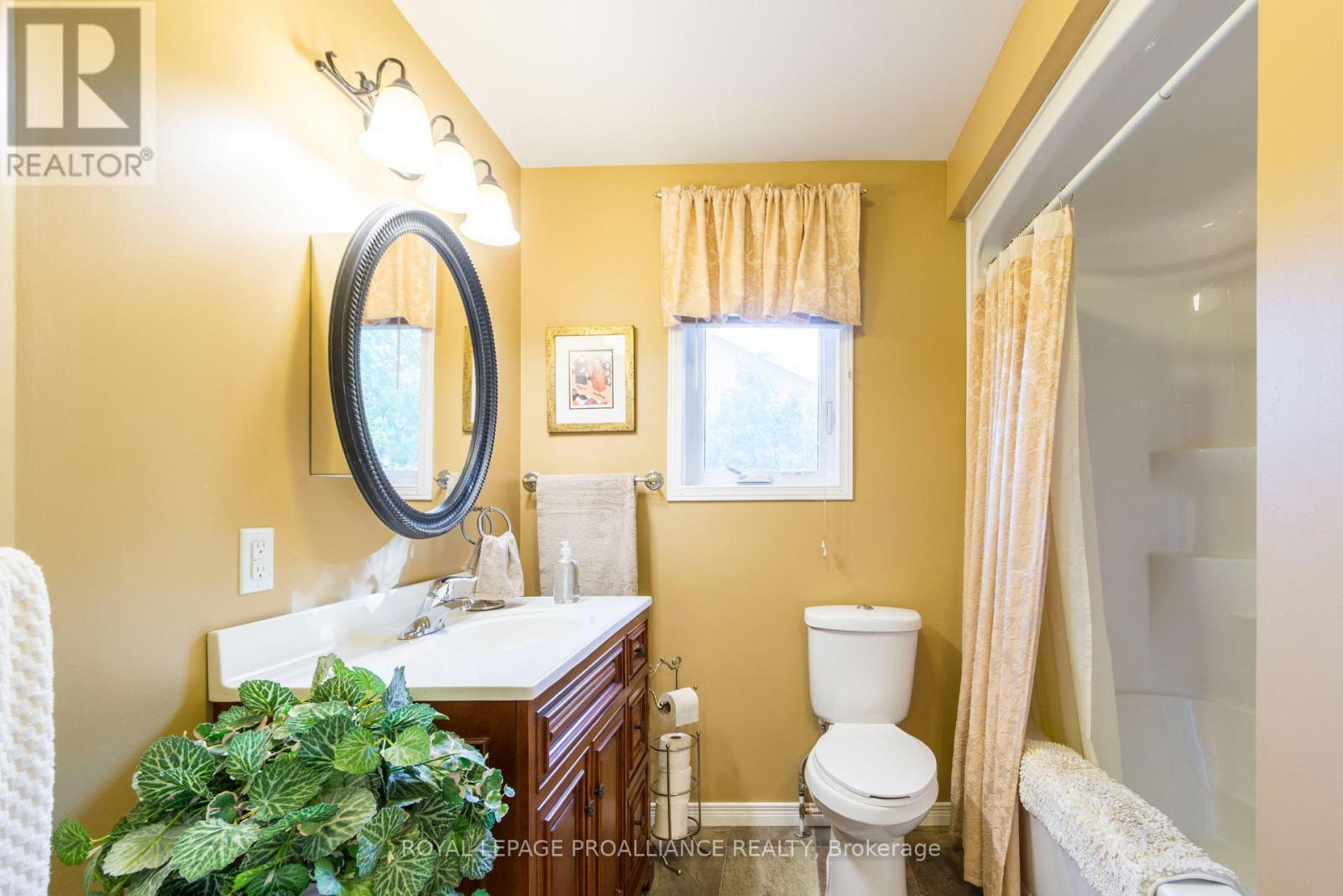 79 Duncan Street, Madoc, Ontario  K0K 2K0 - Photo 21 - X12872172