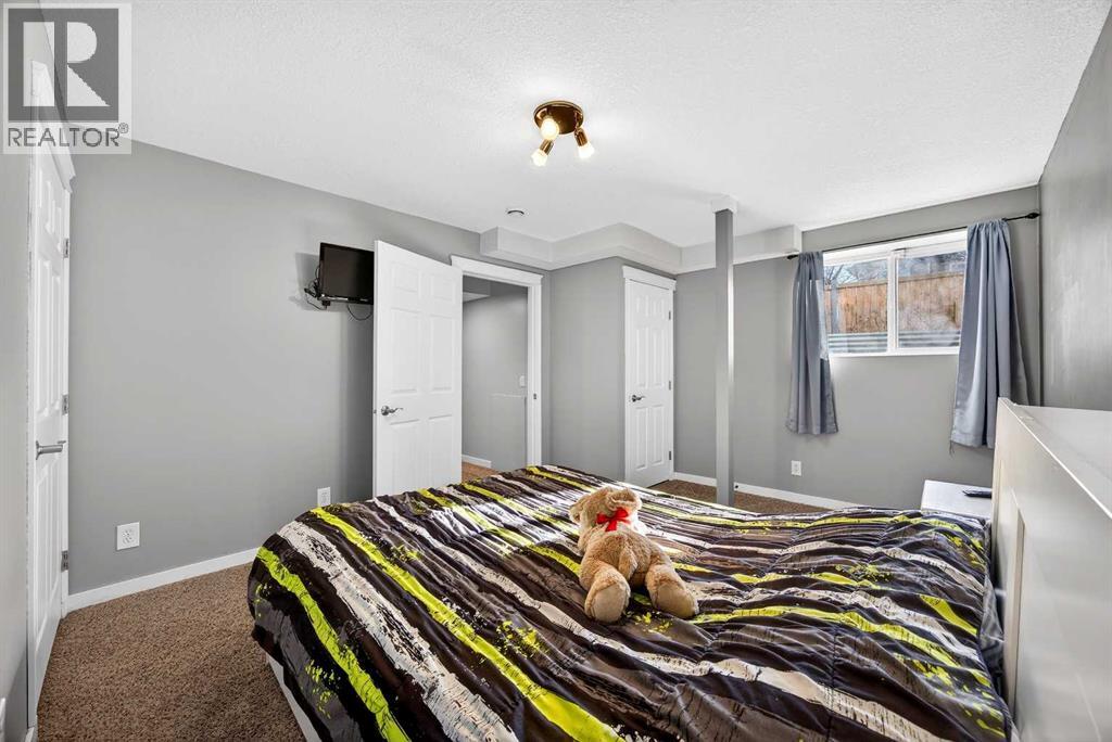 46 Heritage Landing, Cochrane, Alberta  T4C 0E3 - Photo 36 - A2289234