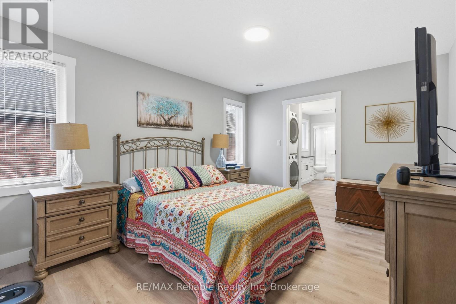 156 Sills Street, Huron East, Ontario  N0K 1W0 - Photo 14 - X12872214