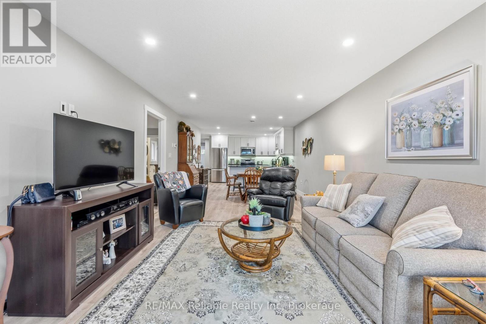 156 Sills Street, Huron East, Ontario  N0K 1W0 - Photo 28 - X12872214