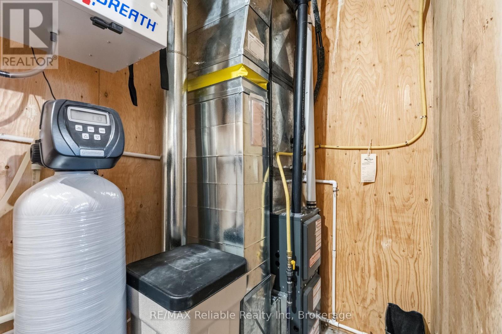 156 Sills Street, Huron East, Ontario  N0K 1W0 - Photo 29 - X12872214