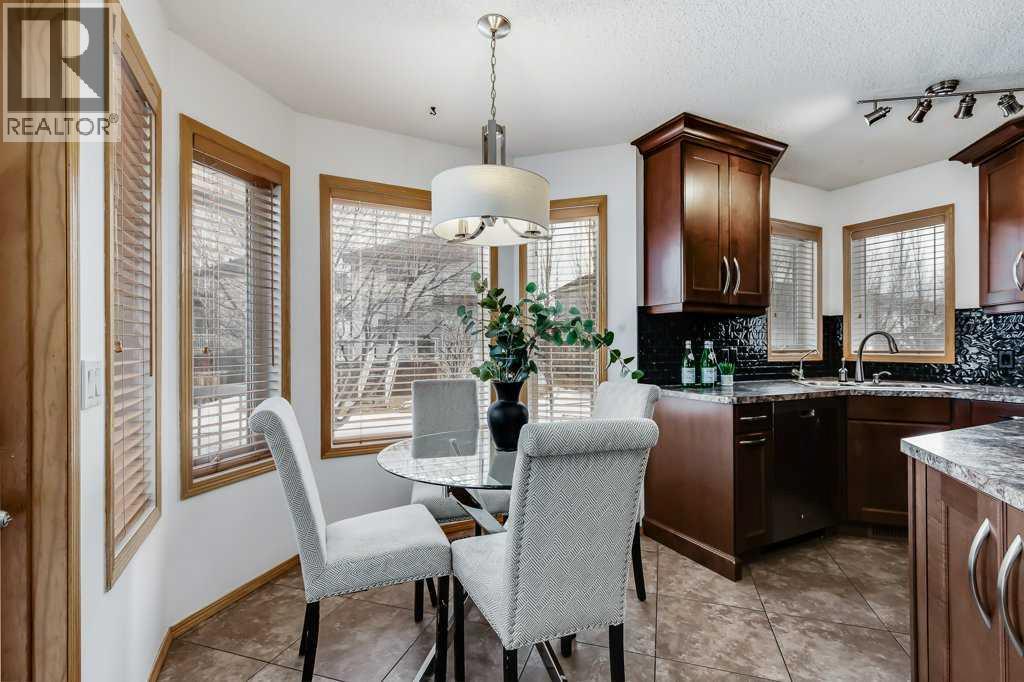 168 Fairways Drive Nw, Airdrie, Alberta  T4B 2R8 - Photo 3 - A2291124