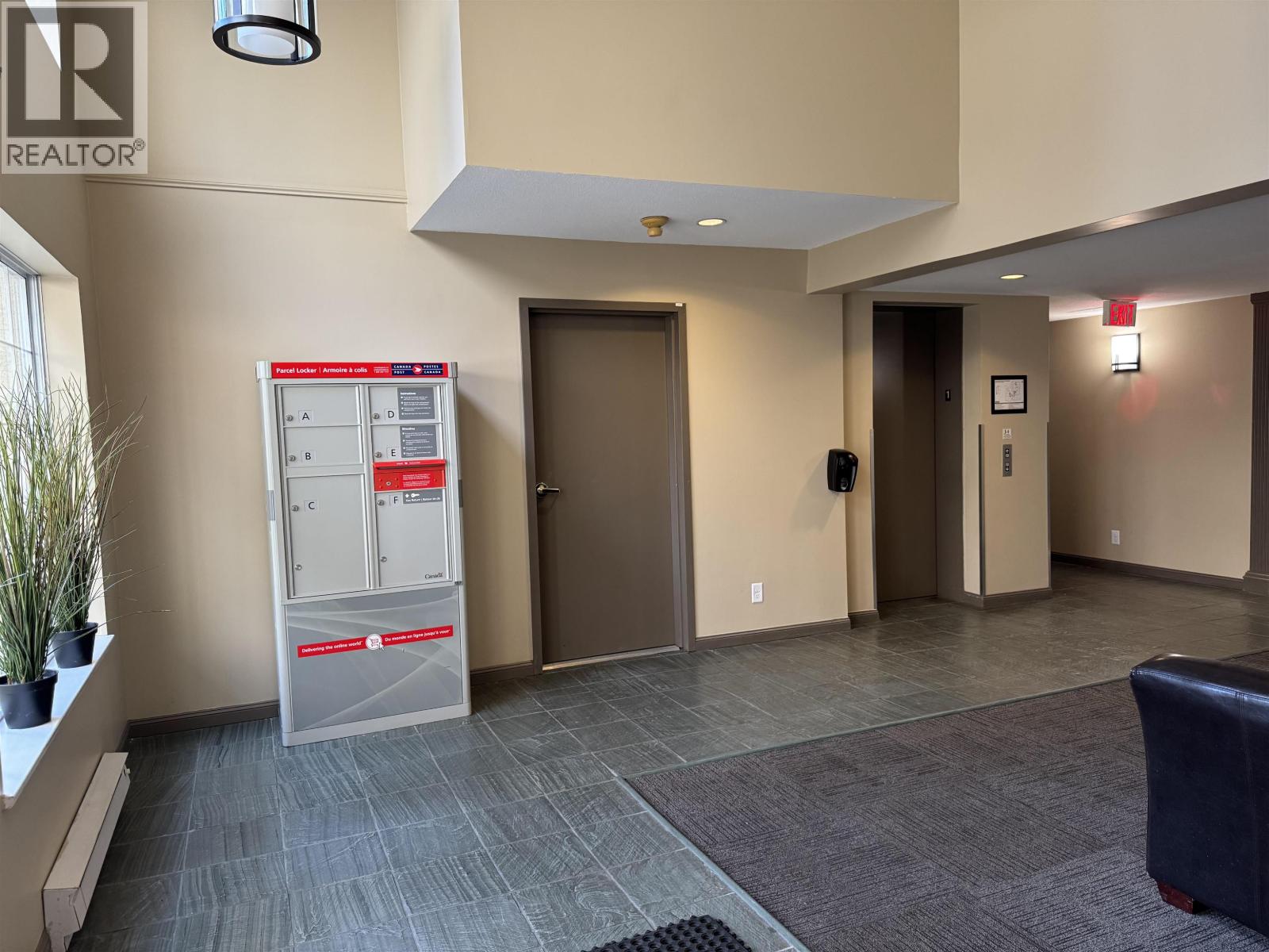 108 6860 Rumble Street, Burnaby, British Columbia  V5E 1A8 - Photo 4 - R3098115