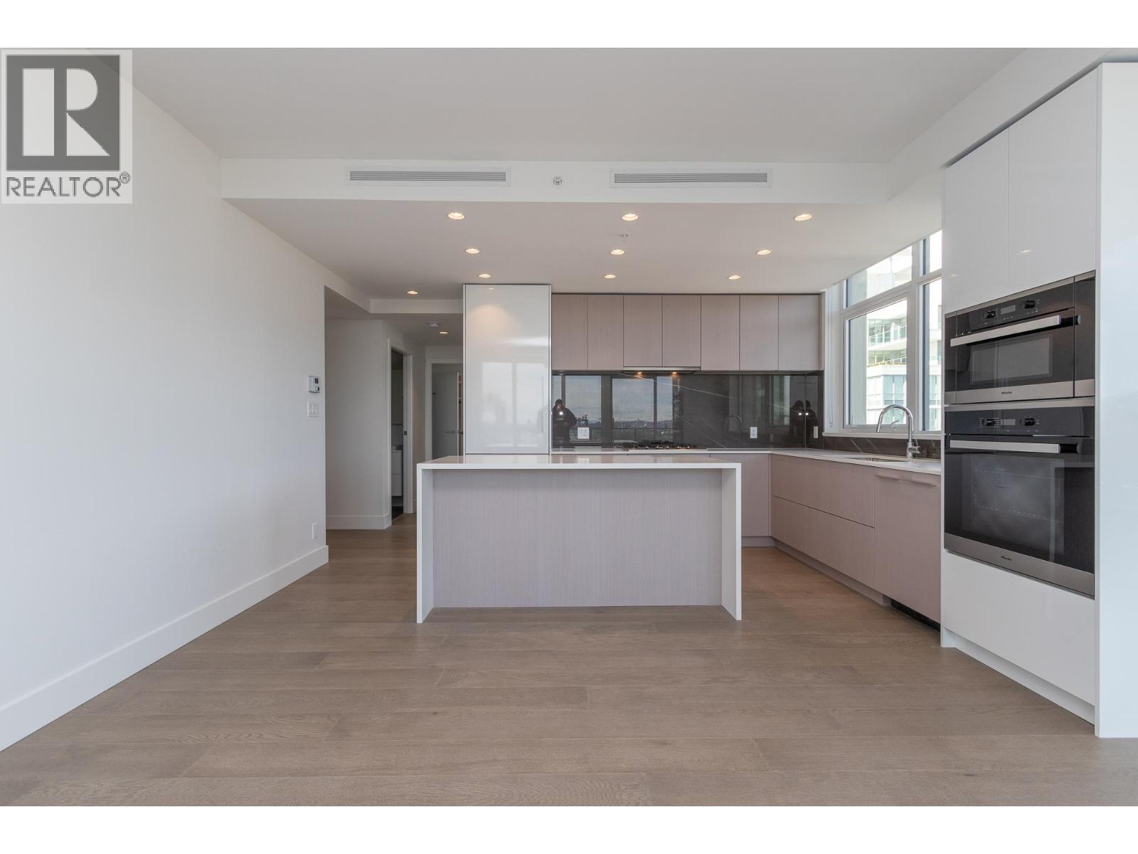 1701 1632 Lions Gate Lane, North Vancouver, British Columbia  V7P 0E2 - Photo 3 - R3098532