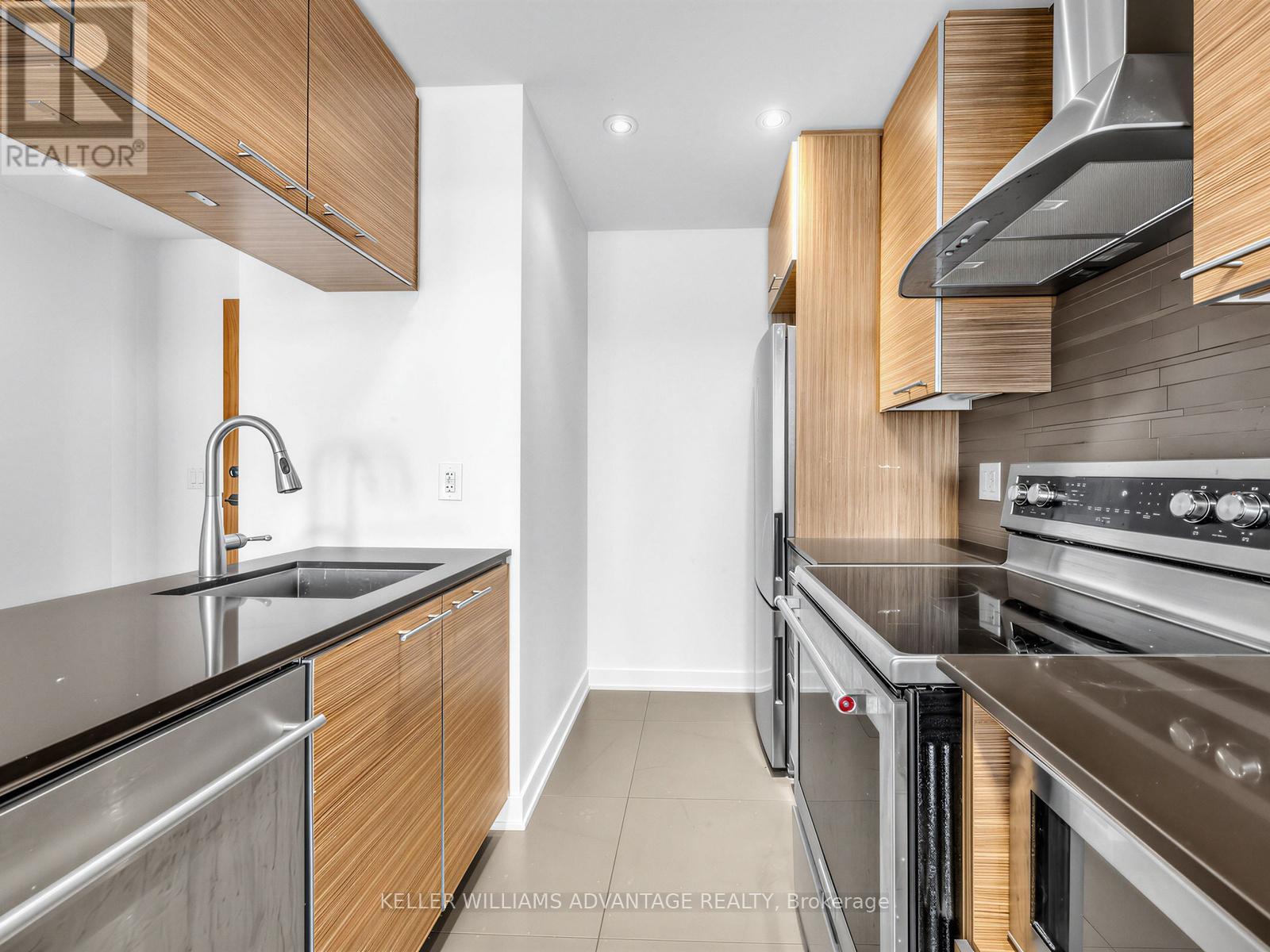 708 - 1 Market Street, Toronto, Ontario  M5R 2E2 - Photo 22 - C12872218