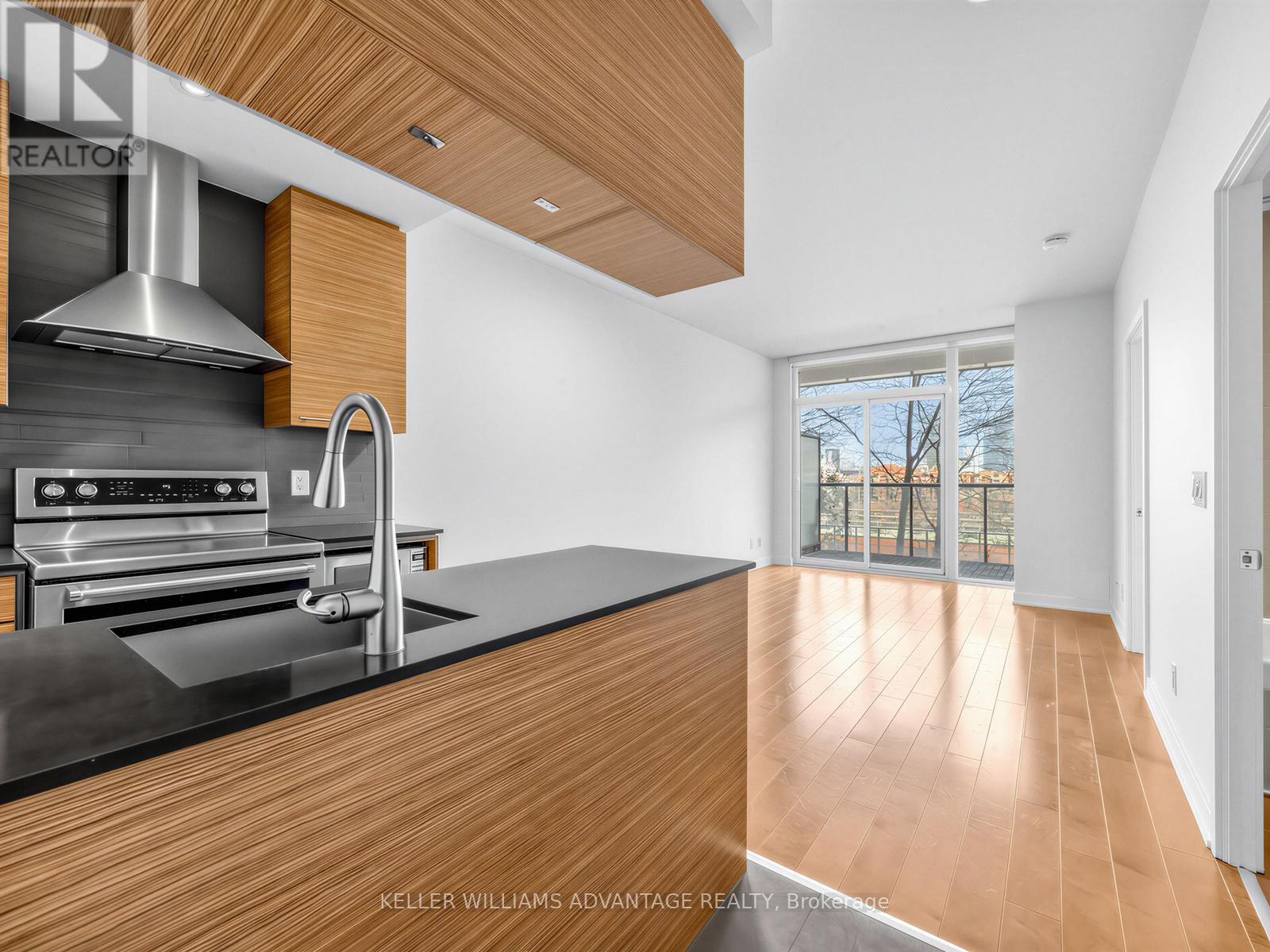 708 - 1 Market Street, Toronto, Ontario  M5R 2E2 - Photo 4 - C12872218