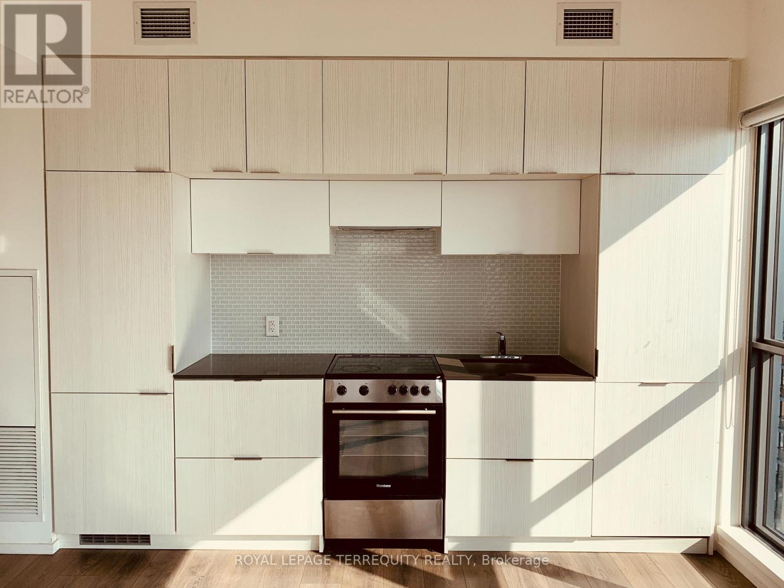 3405 - 159 Dundas Street E, Toronto, Ontario  M5B 0A9 - Photo 4 - C12872246