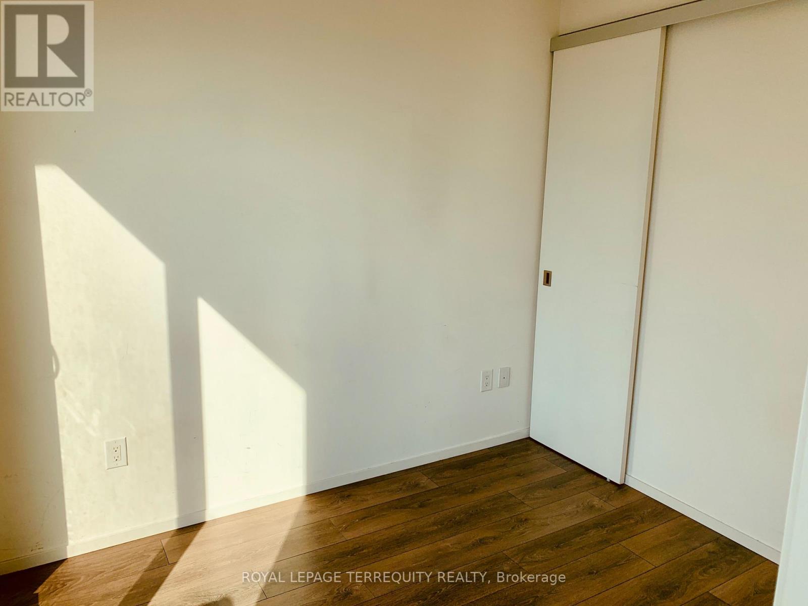 3405 - 159 Dundas Street E, Toronto, Ontario  M5B 0A9 - Photo 8 - C12872246