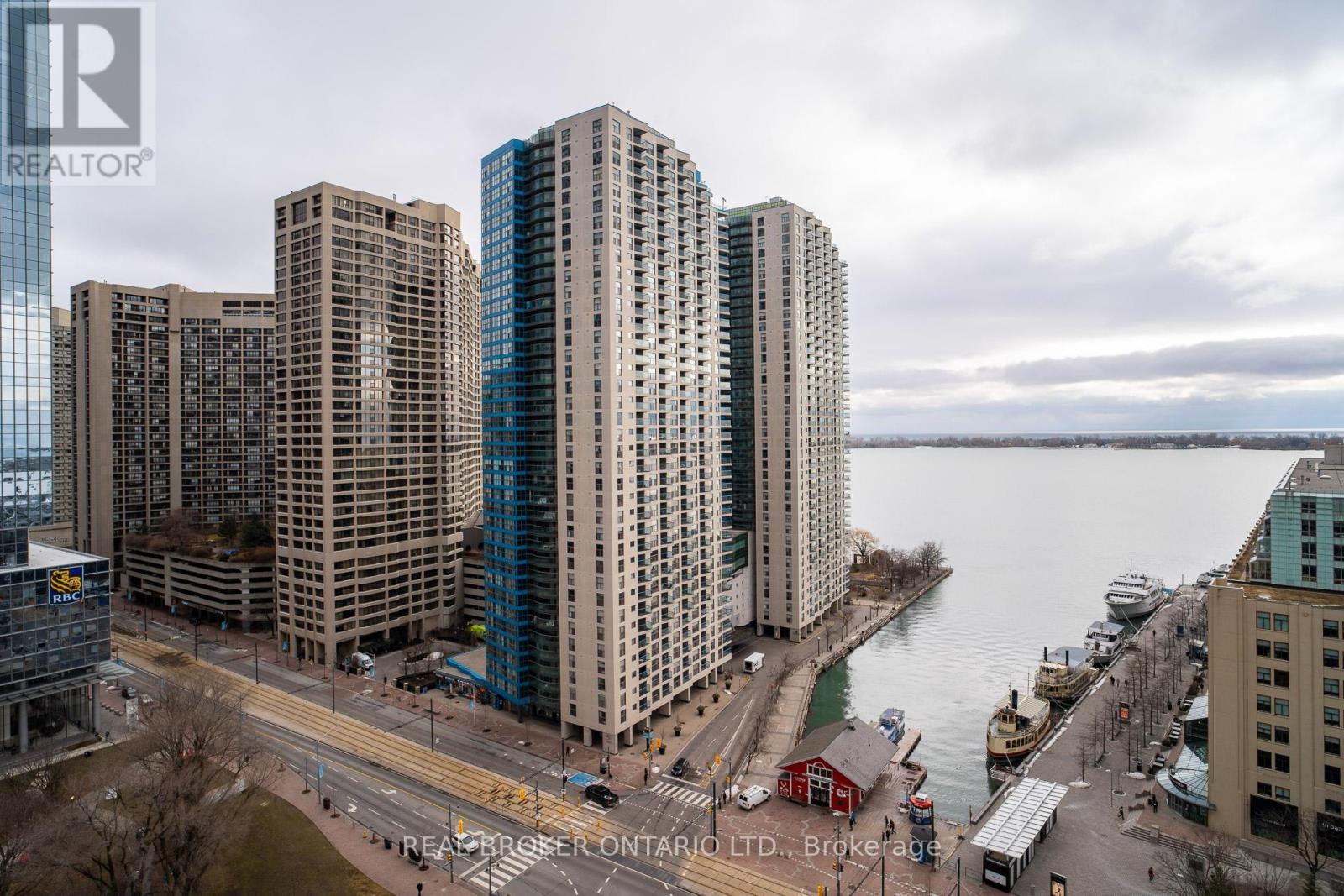 1909 - 8 York Street, Toronto, Ontario  M5J 2Y2 - Photo 1 - C12872270