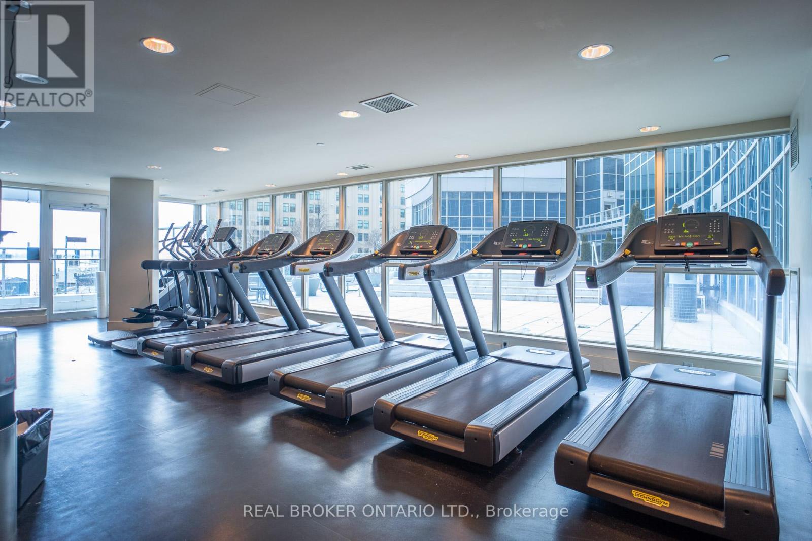 1909 - 8 York Street, Toronto, Ontario  M5J 2Y2 - Photo 21 - C12872270