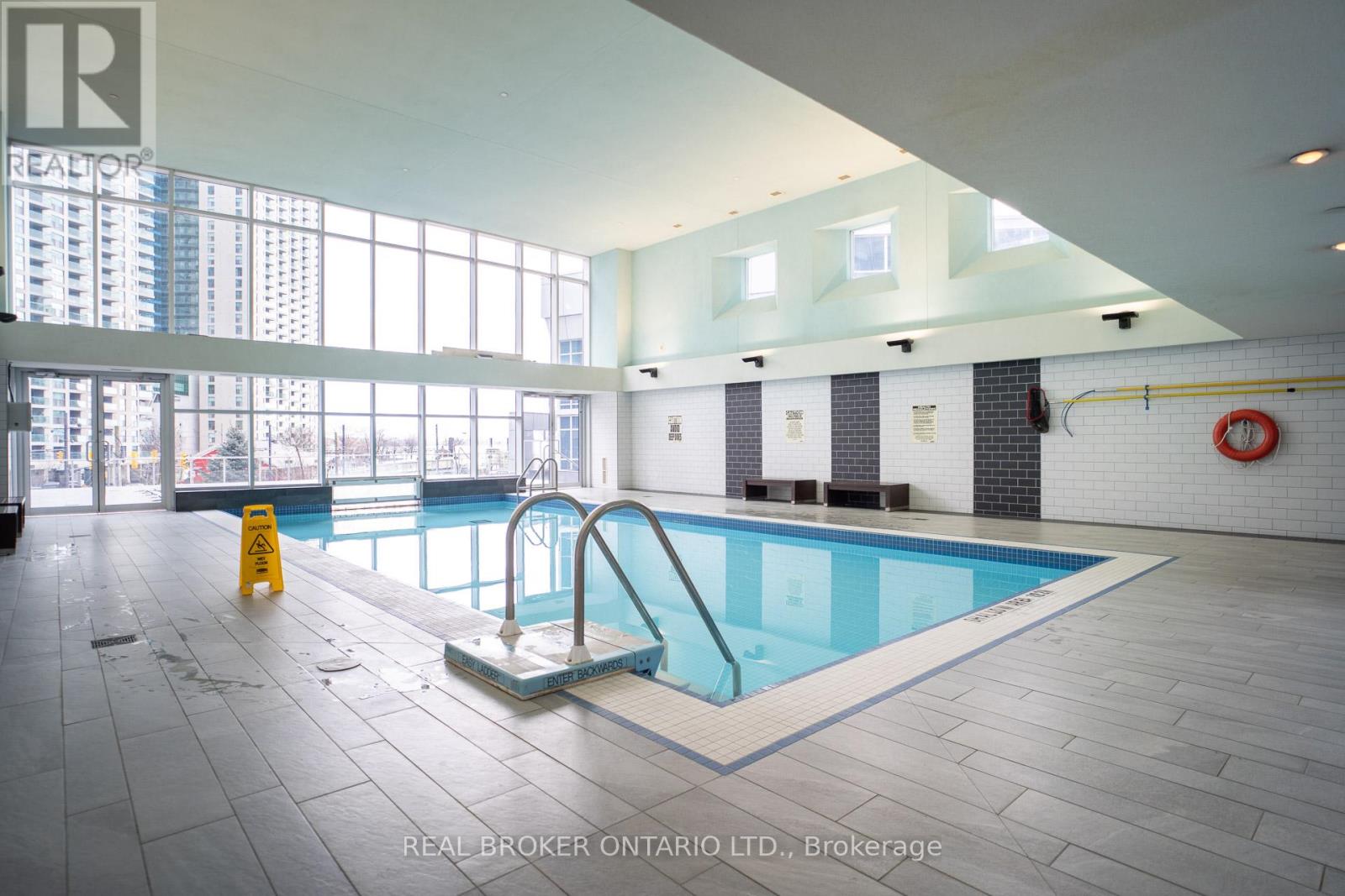 1909 - 8 York Street, Toronto, Ontario  M5J 2Y2 - Photo 23 - C12872270