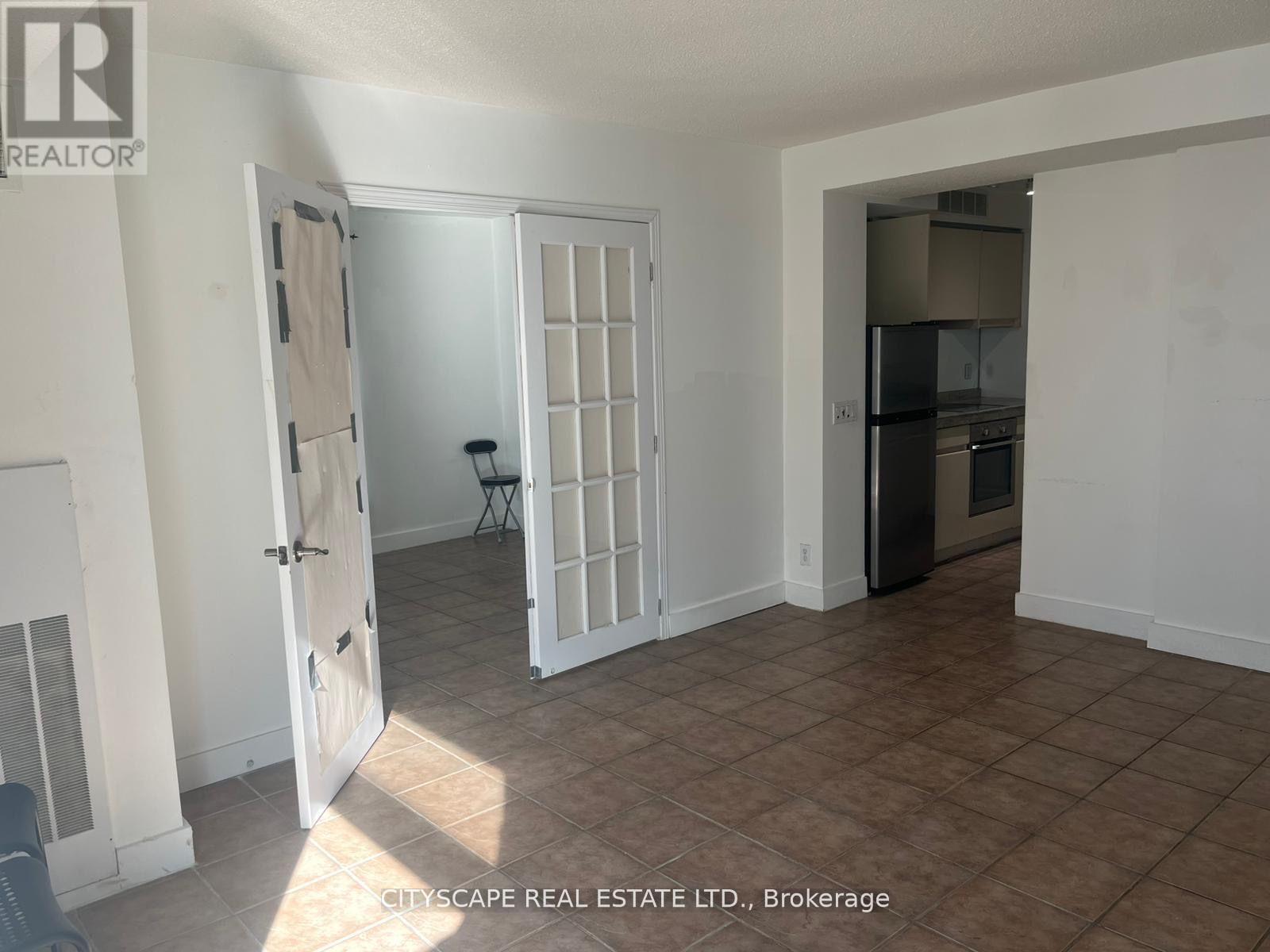 2005 - 50 Lombard Street, Toronto, Ontario  M5C 2X4 - Photo 23 - C12872288