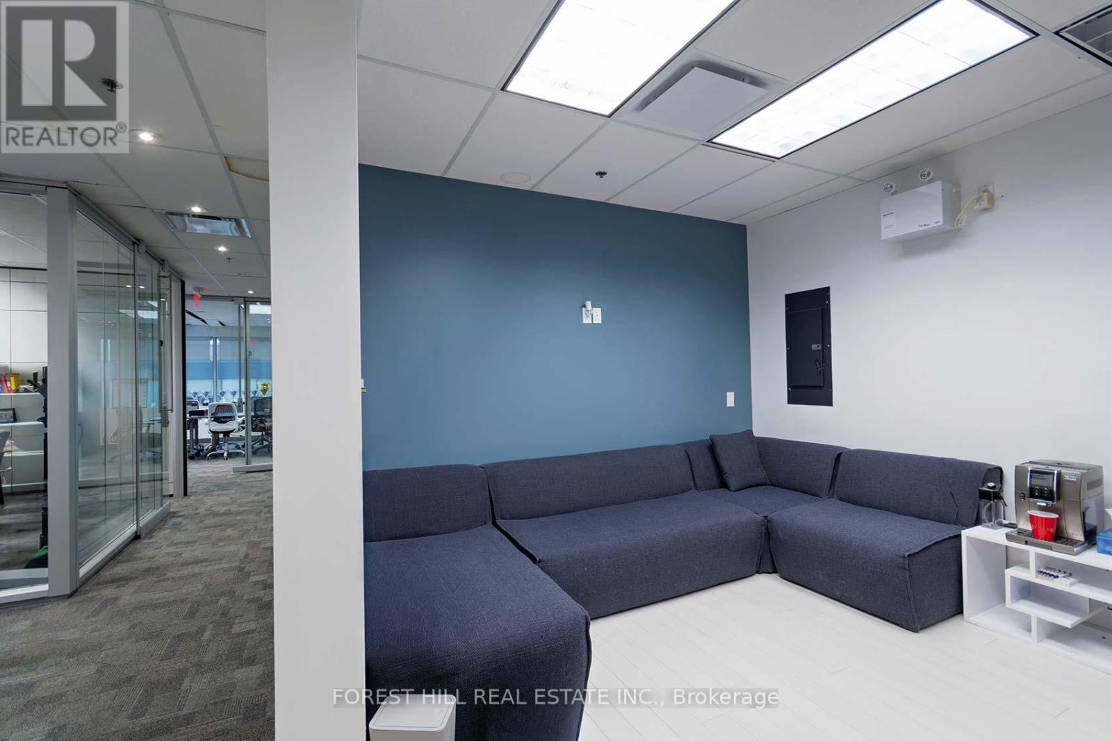 200 - 23 Lesmill Road, Toronto, Ontario  M3B 3P6 - Photo 46 - C12872222