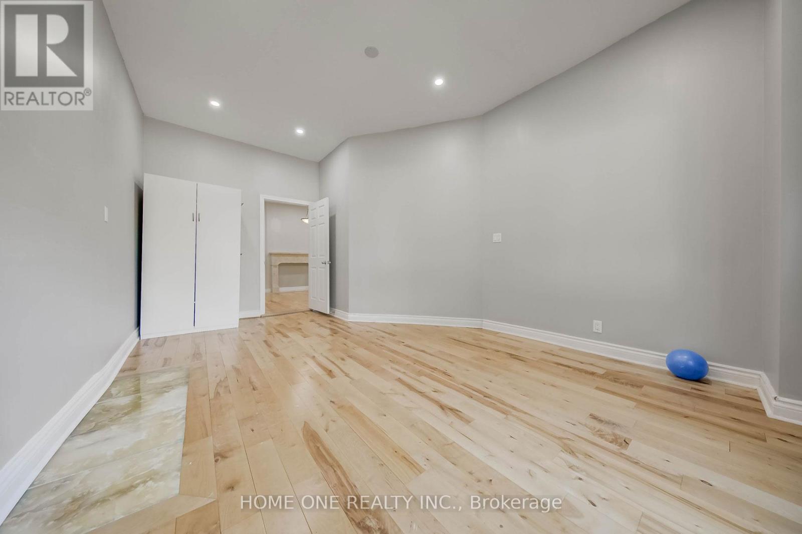 13 Simpson Avenue, Toronto, Ontario  M4K 1A1 - Photo 25 - E12853236