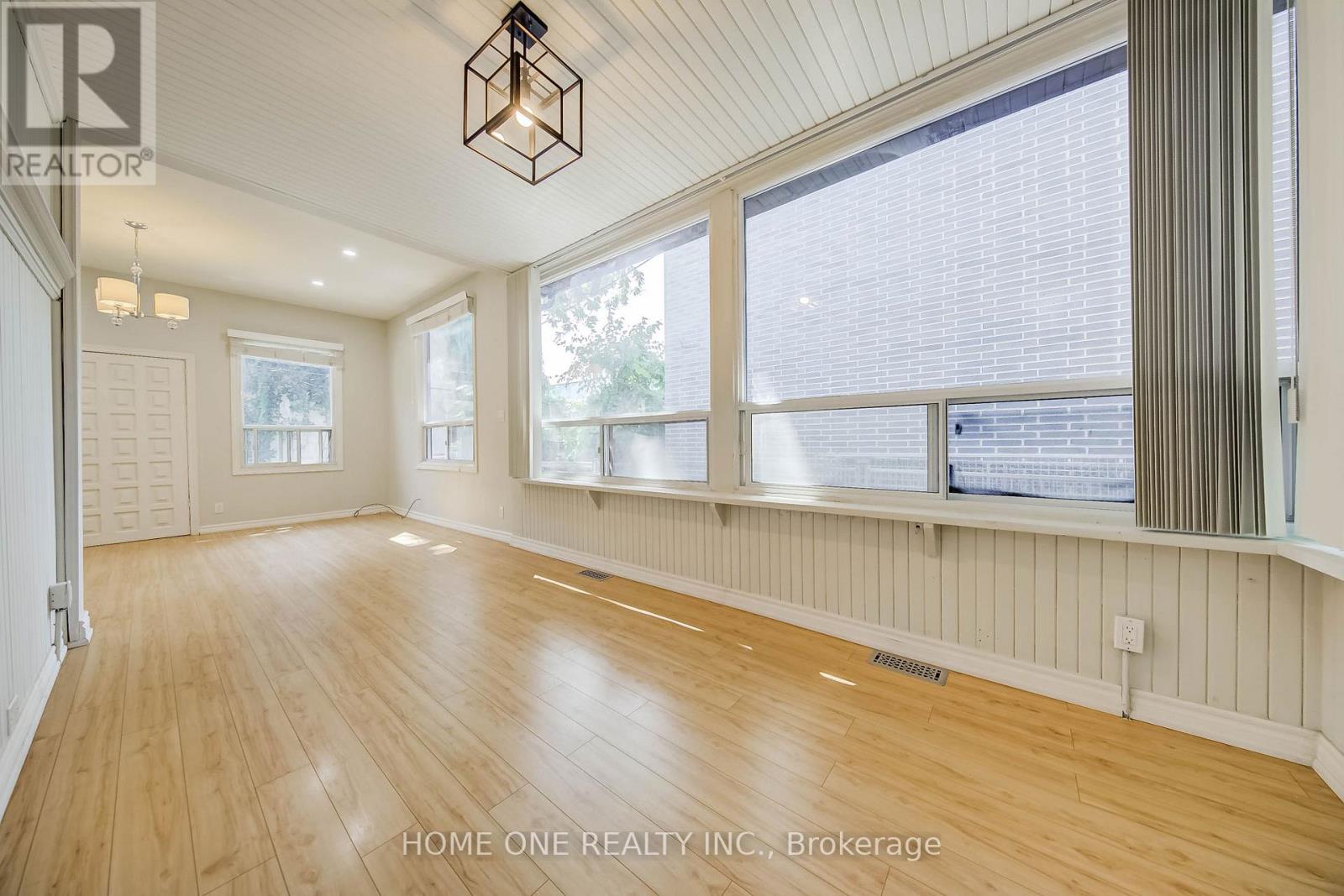 13 Simpson Avenue, Toronto, Ontario  M4K 1A1 - Photo 8 - E12853236