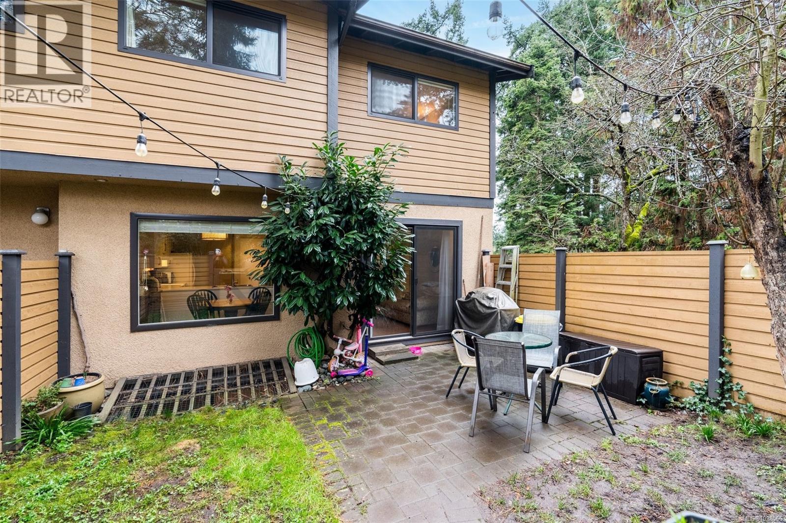 587 Crossandra Cres, Saanich, British Columbia  V8Z 6G4 - Photo 28 - 1028566