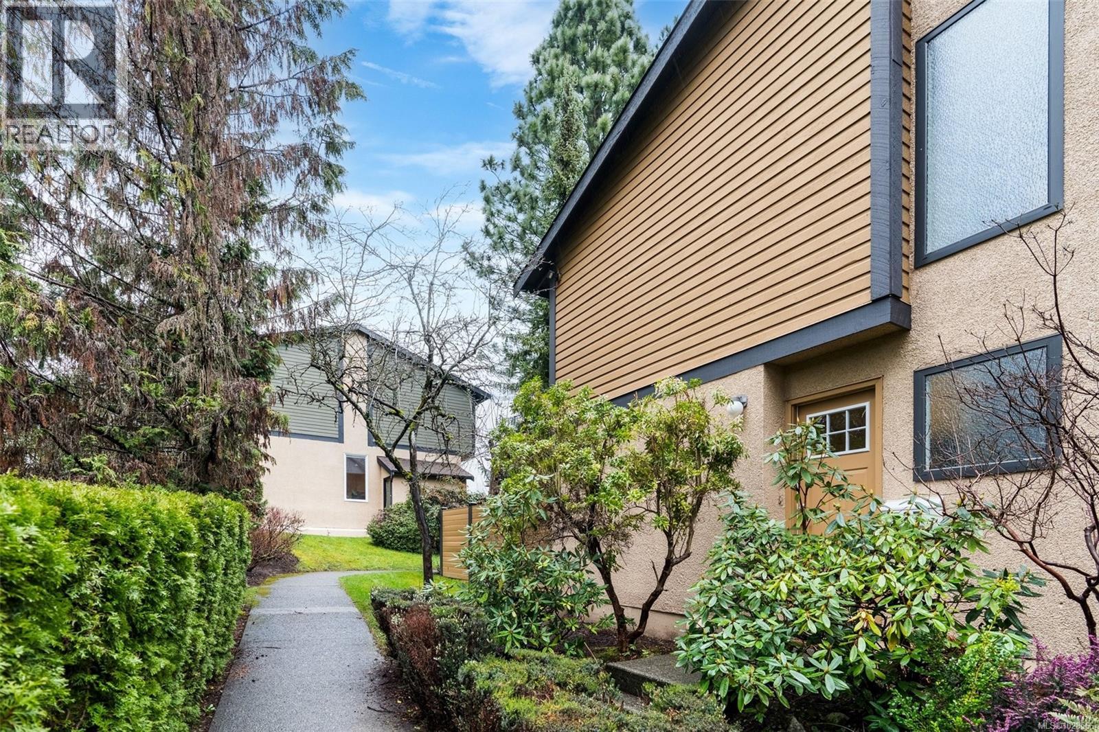 587 Crossandra Cres, Saanich, British Columbia  V8Z 6G4 - Photo 4 - 1028566